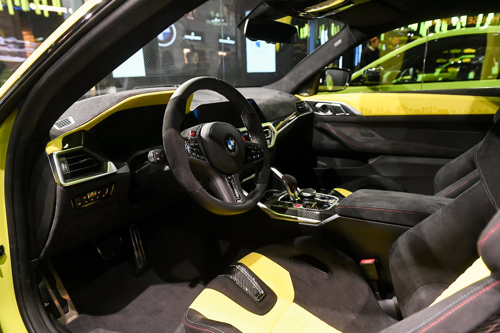 BMW M4 Alcantara (21).jpg
