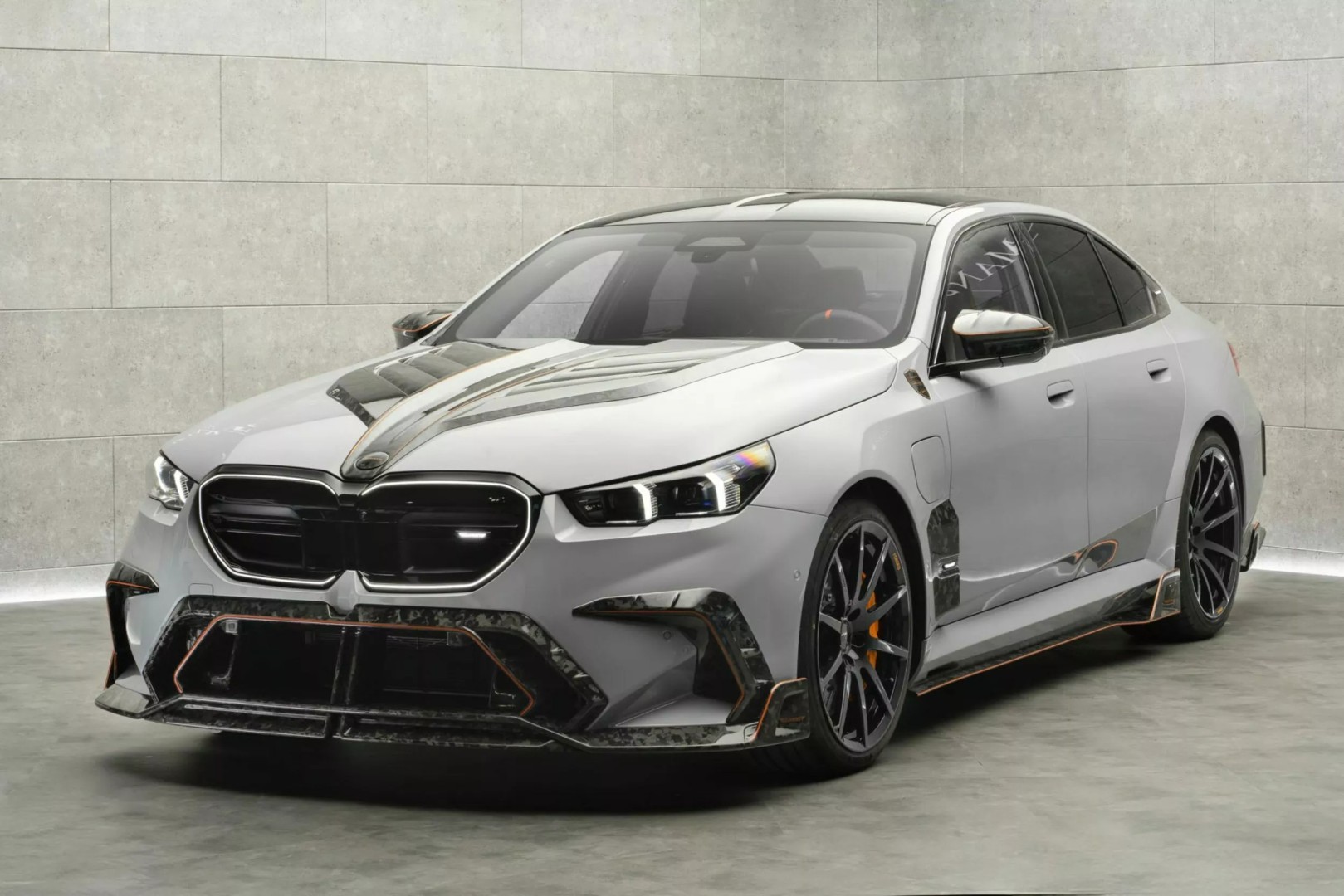 BMW-M5-Tuned-By-Mansory-1 (Large).jpeg