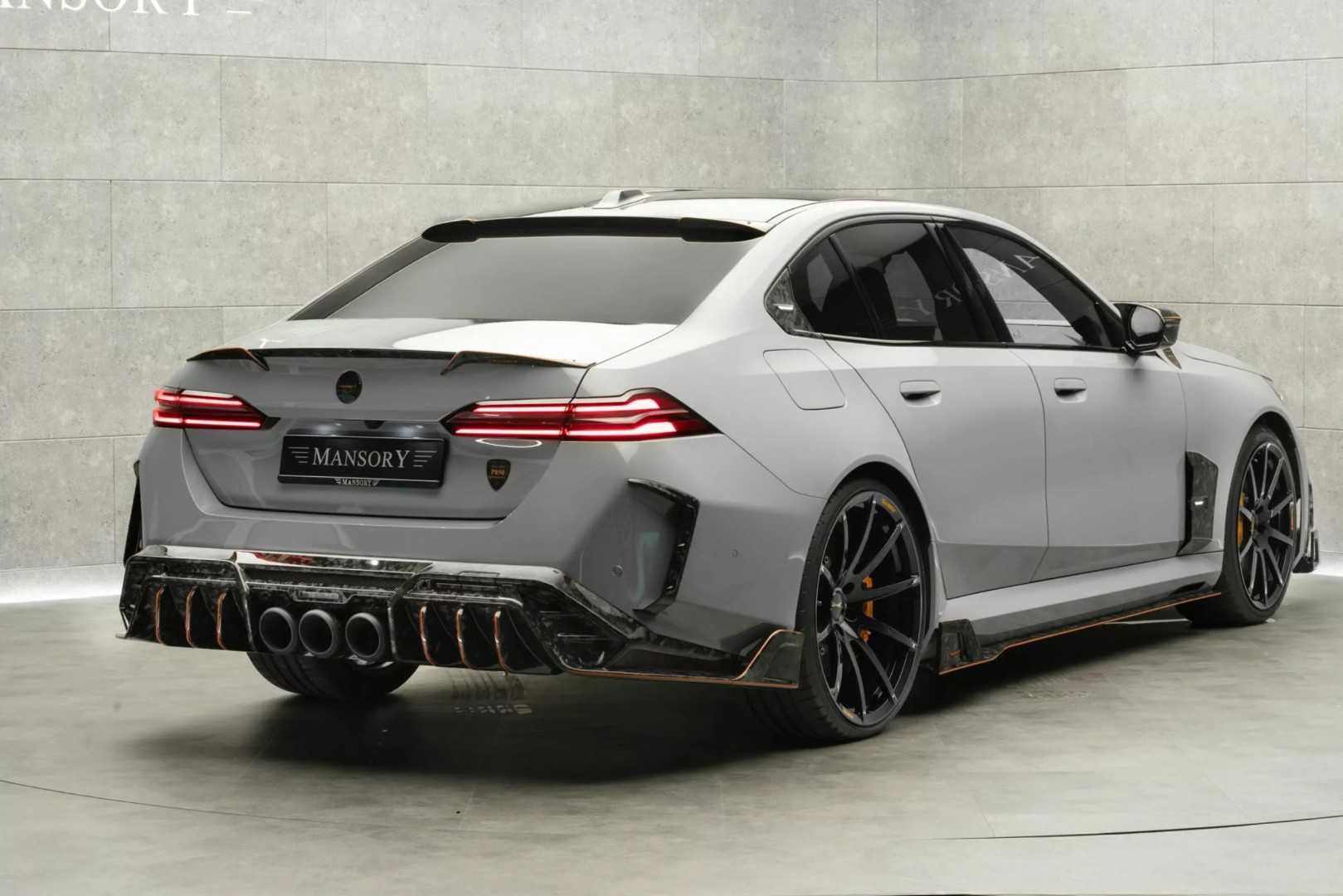 BMW-M5-Tuned-By-Mansory-5 (Large).jpeg