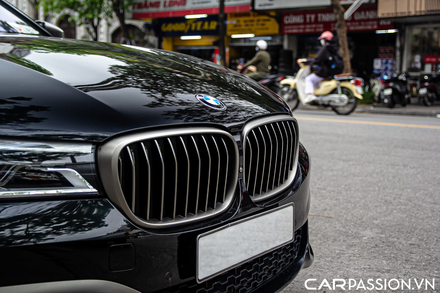 BMW M760Li (17).JPG