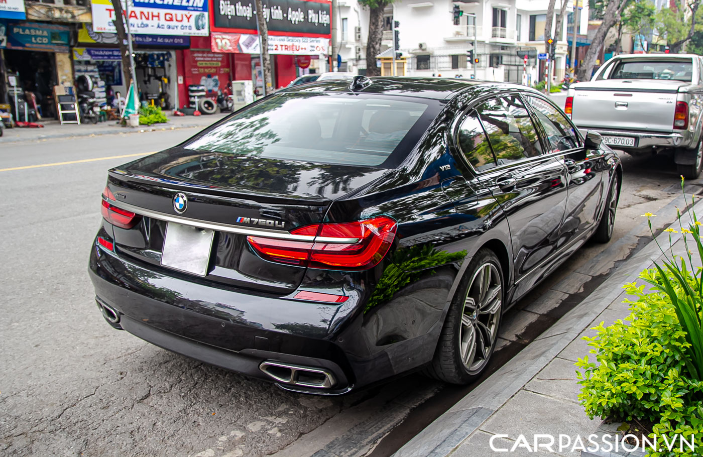 BMW M760Li (25).JPG
