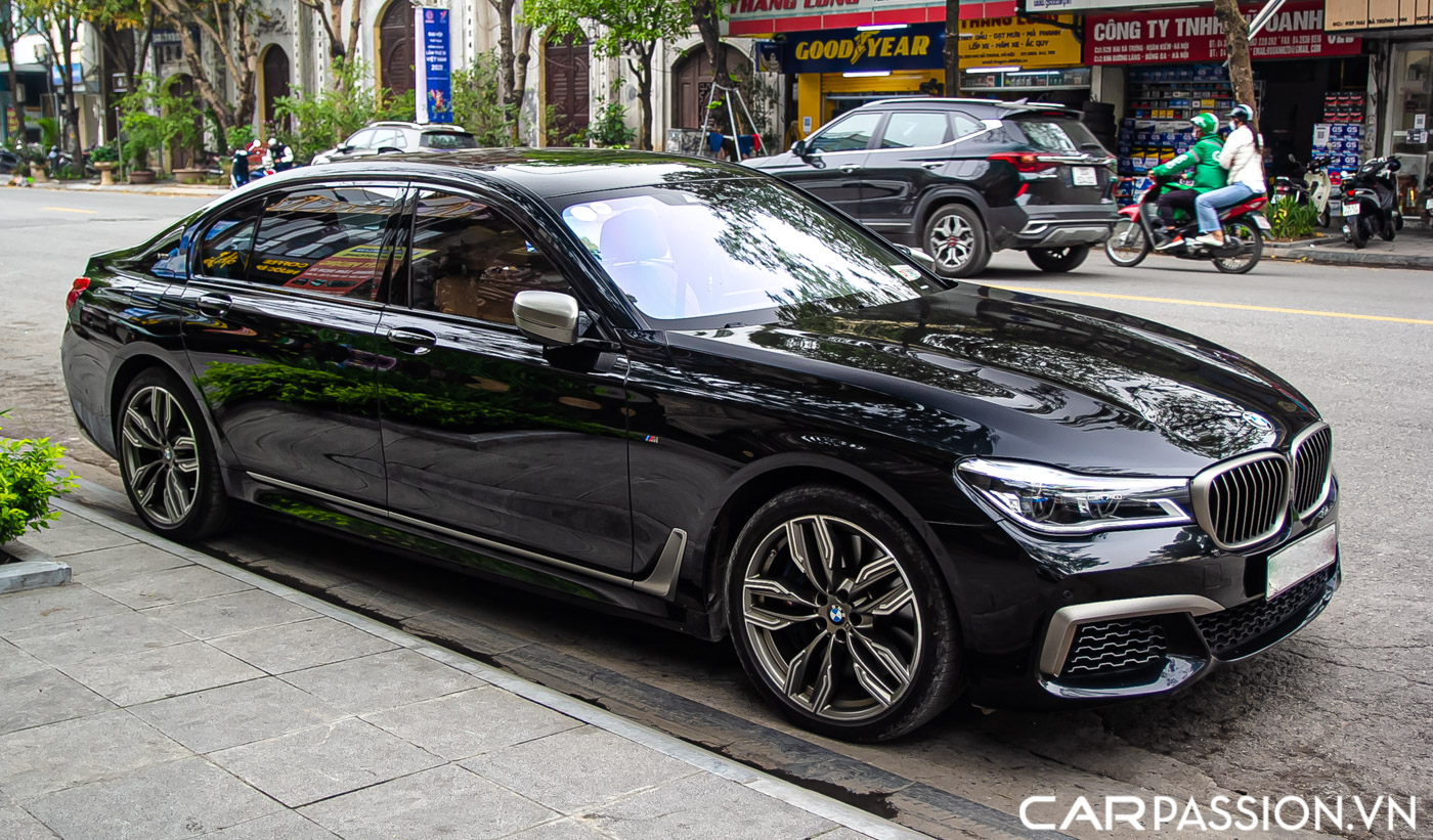 BMW M760Li (31).JPG