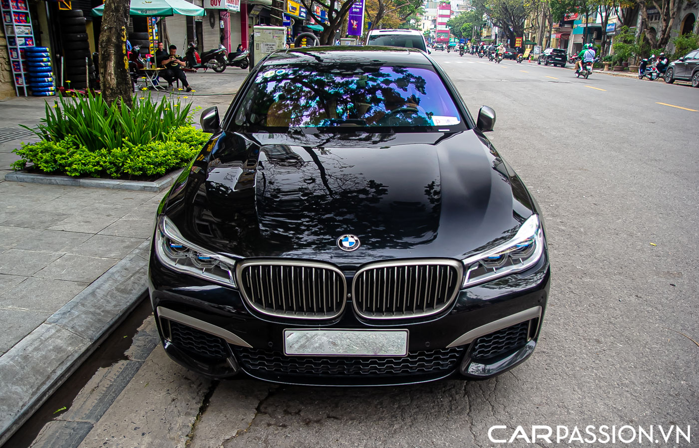 BMW M760Li (35).JPG