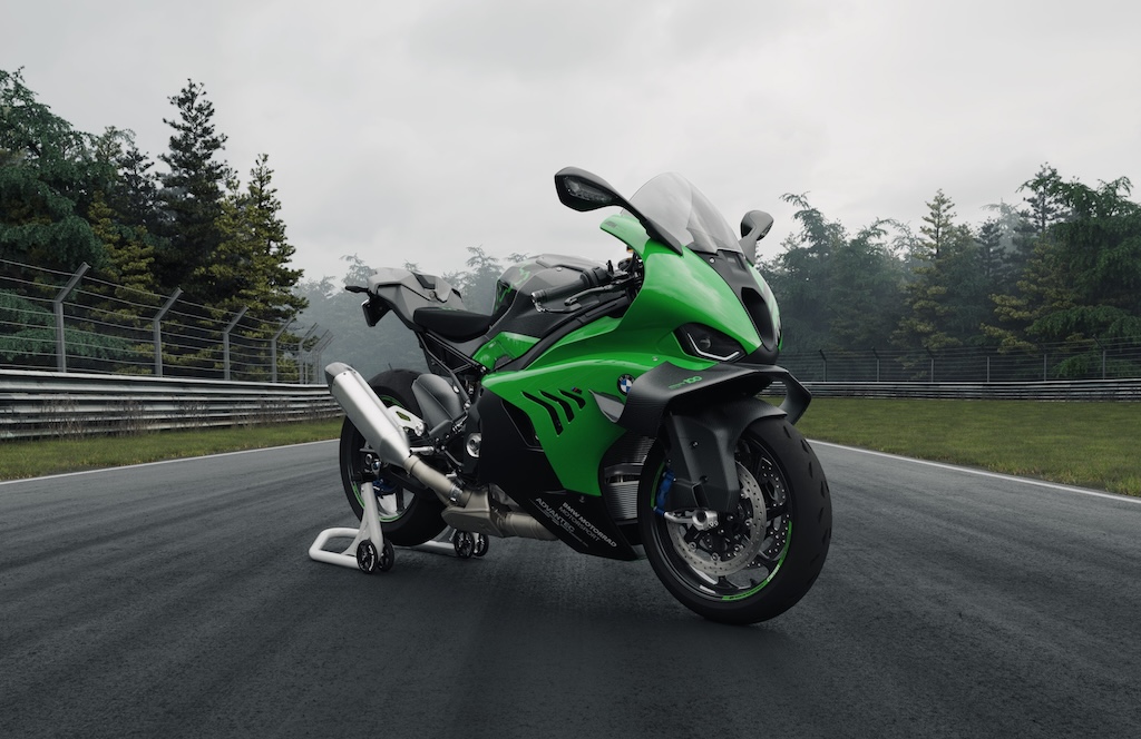 BMW-Motorrad-100-Jahre-Nürburgring-anh-3.jpg