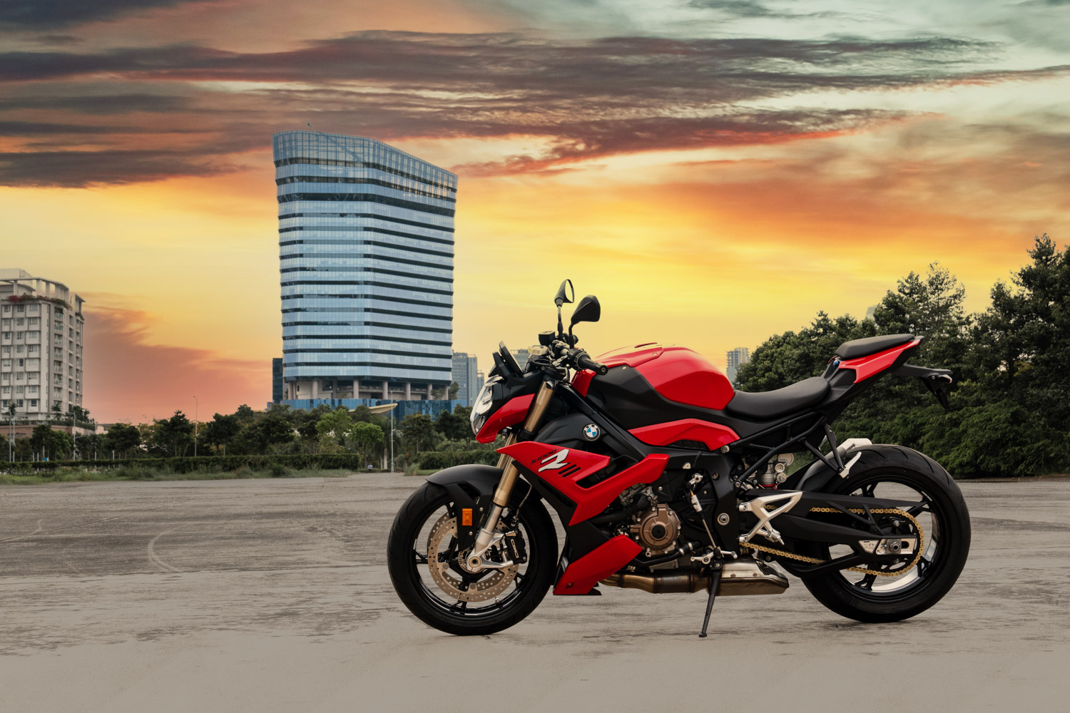 bmw-s1000r-hoan-toan-moi-anh_2.JPG