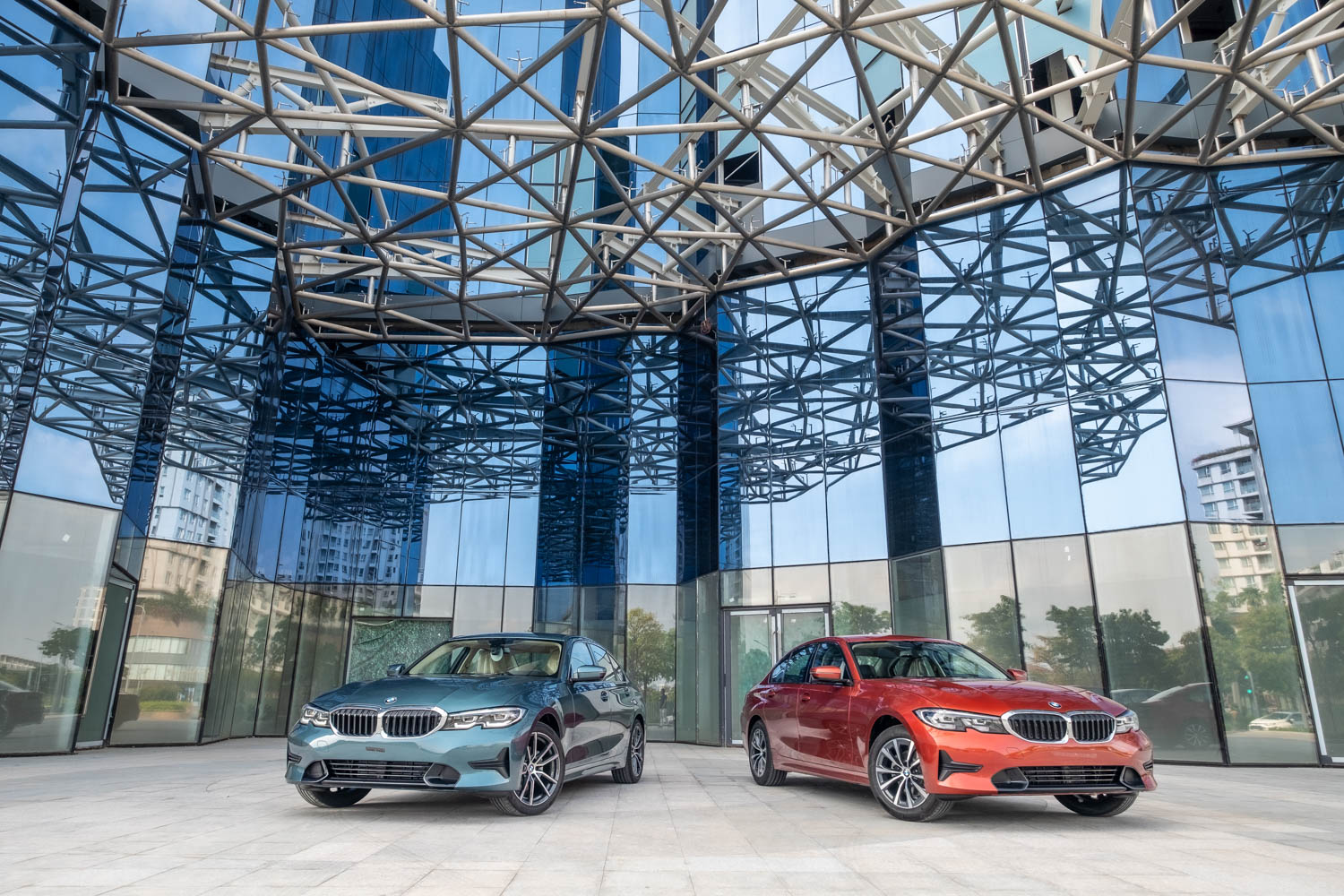bmw-uu-dai-100-le-phi-truoc-ba-anh-4.JPG