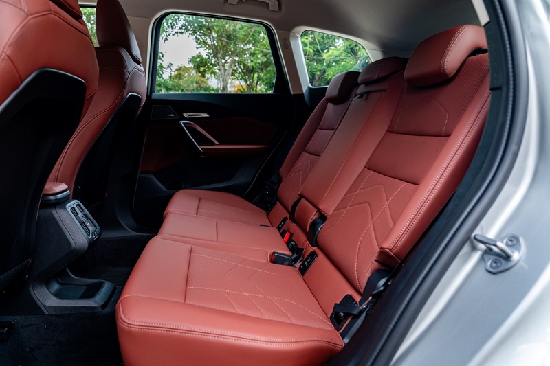 BMW-X1-ra-mắt-giá-từ-1689-tỷ-đồng (14).jpg