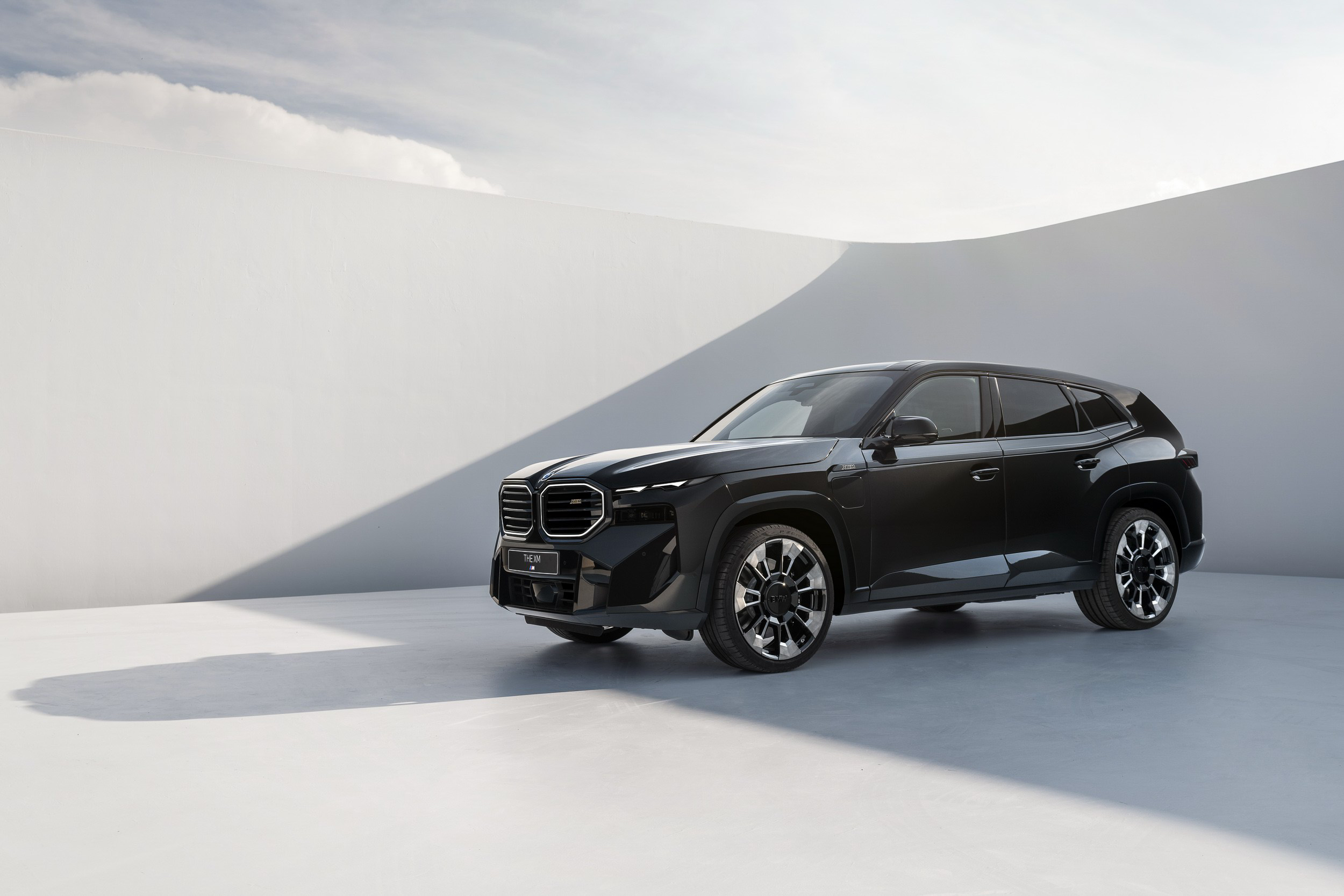 BMW XM  (12).JPG