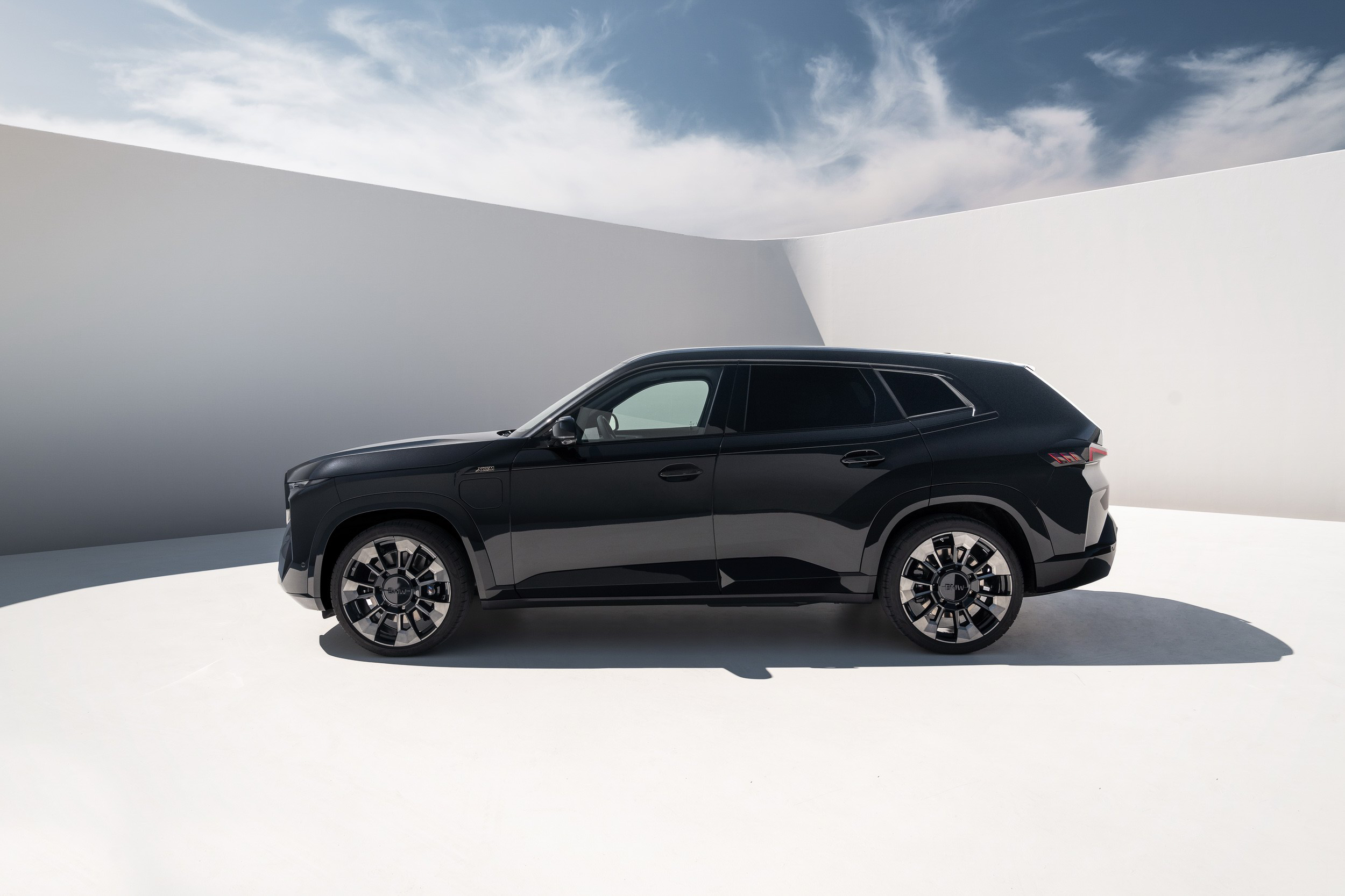 BMW XM  (14).JPG
