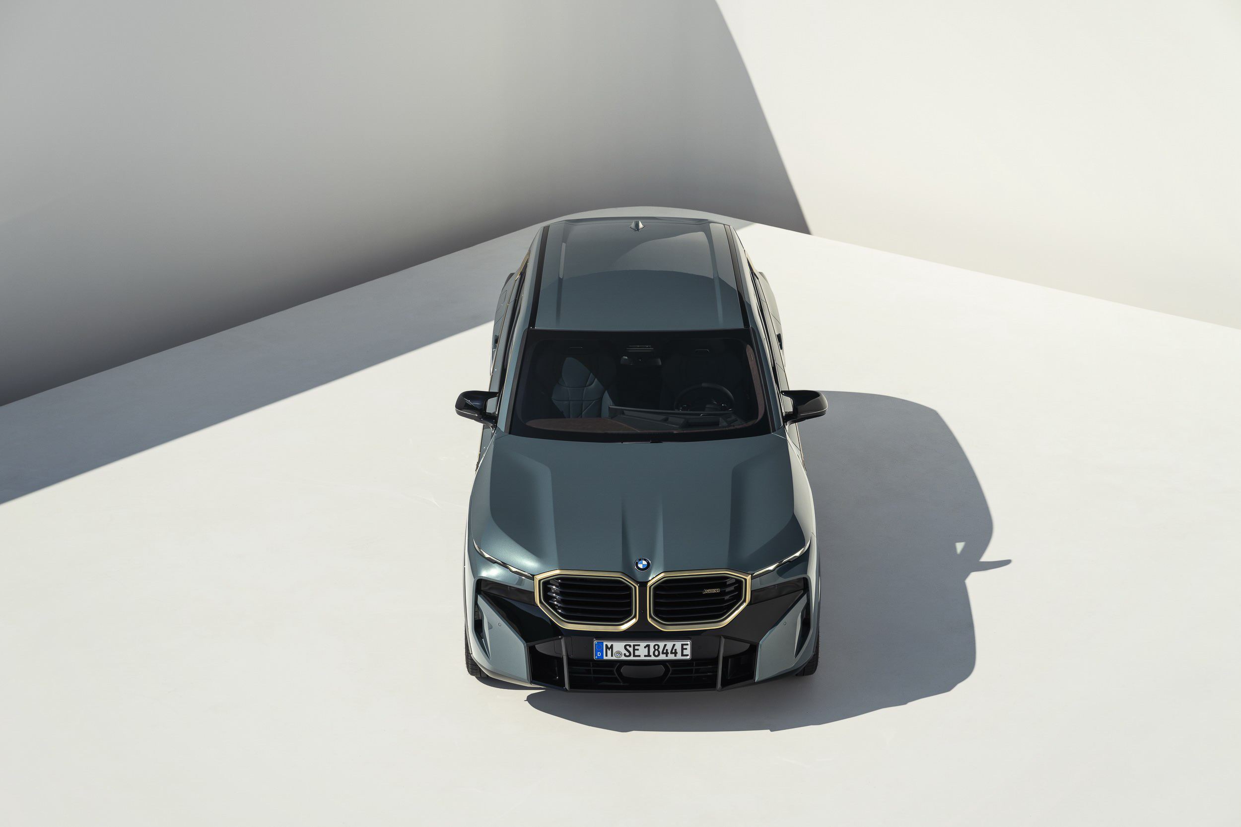 BMW XM  (5).JPG