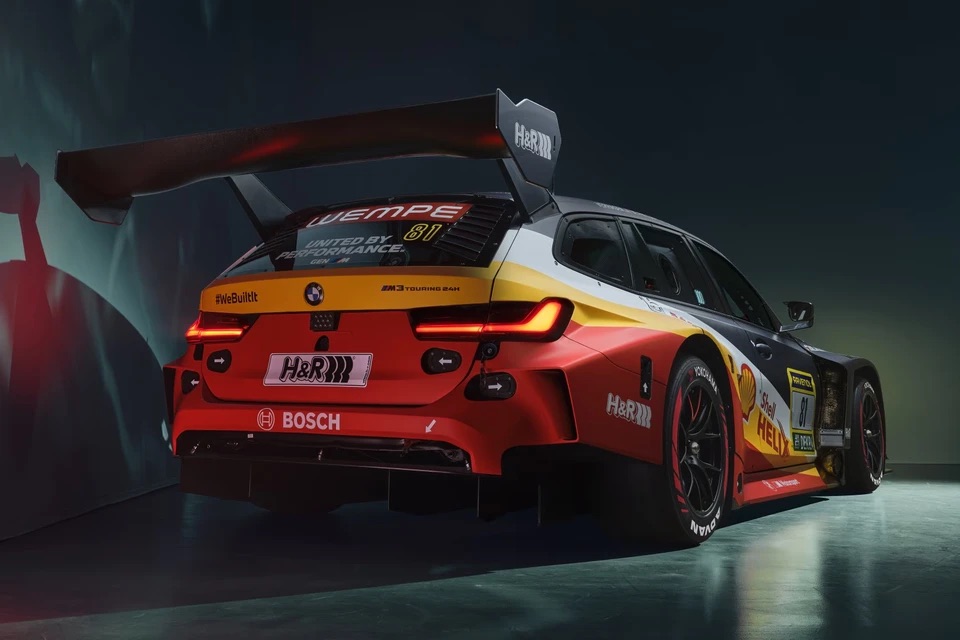 BMW_M3_Touring_24H_9.jpeg