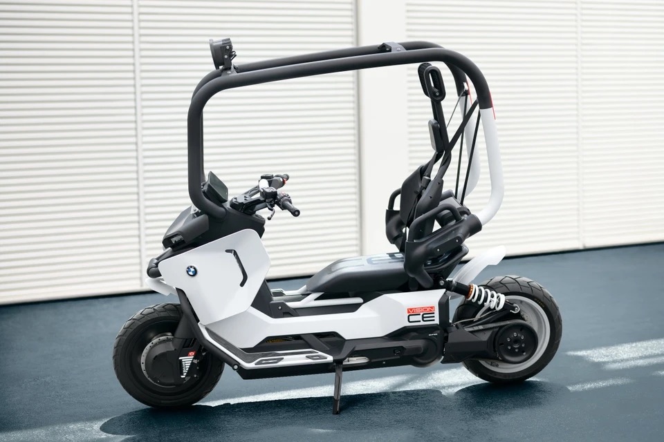BMW_Motorrad_Vision_CE_1.jpg