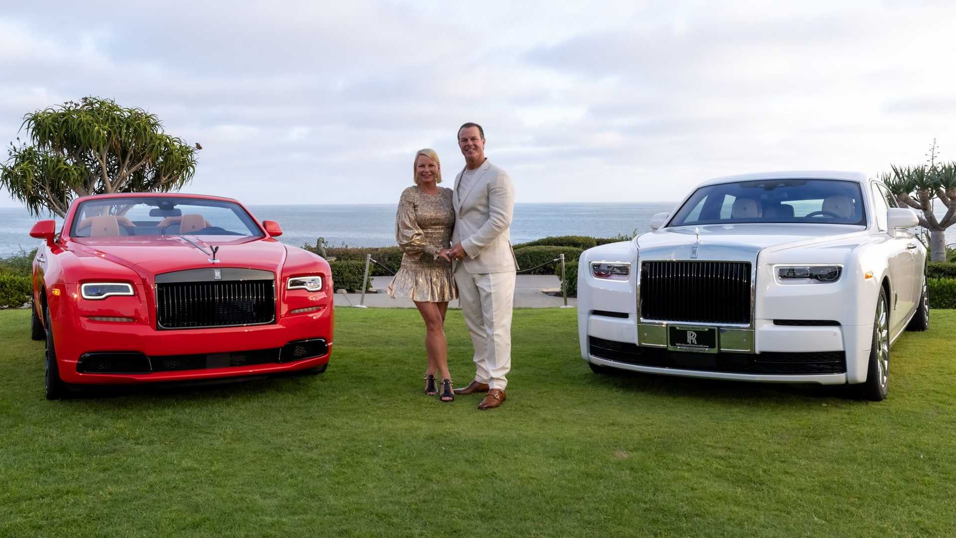 Bộ-đôi-Rolls-Royce-cá-nhân-hóa-kỷ-niệm-dịp-đặc-biệt-của-chủ-nhân (17).jpg