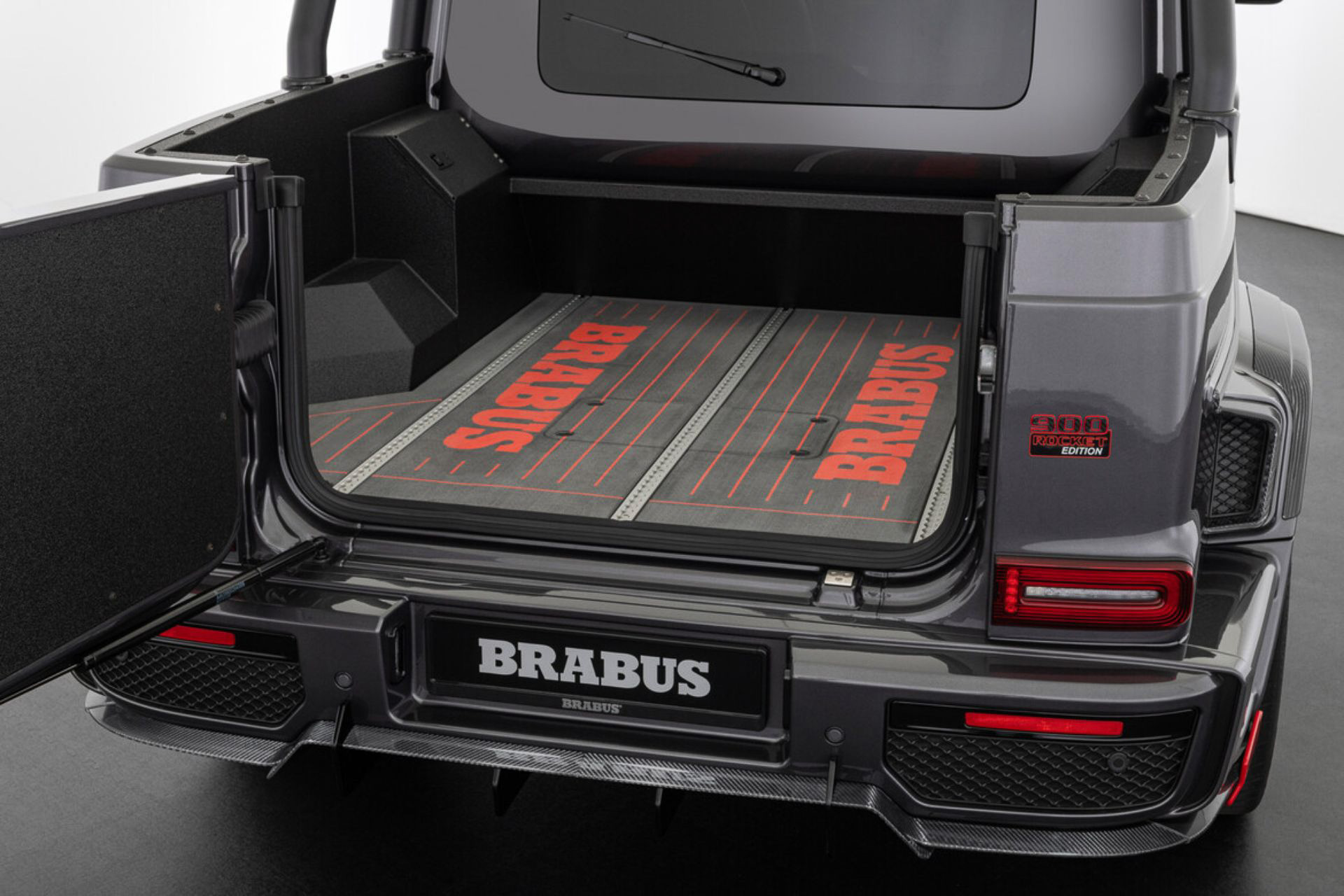 Brabus P900 (13).JPG
