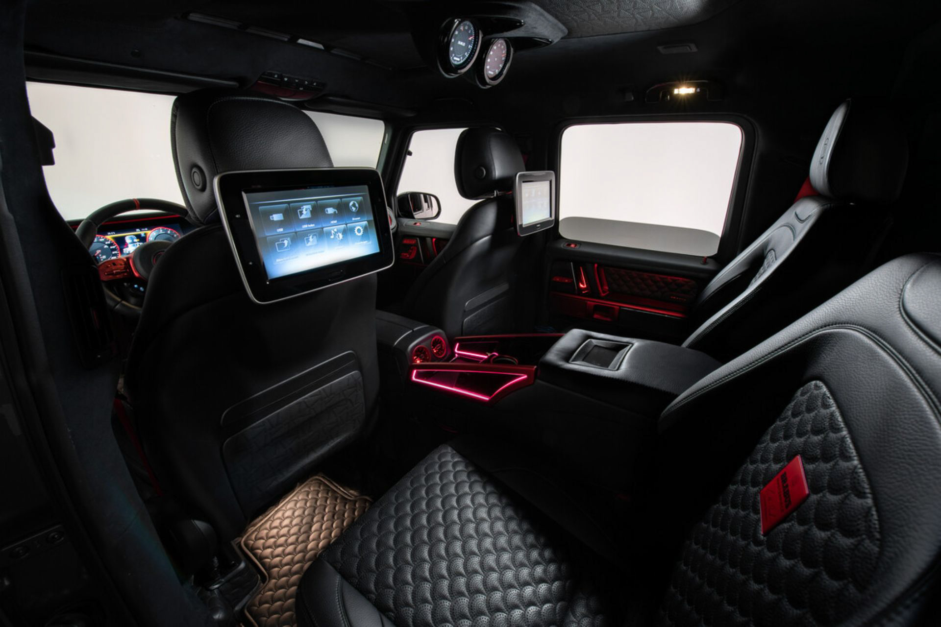 Brabus P900 (18).JPG