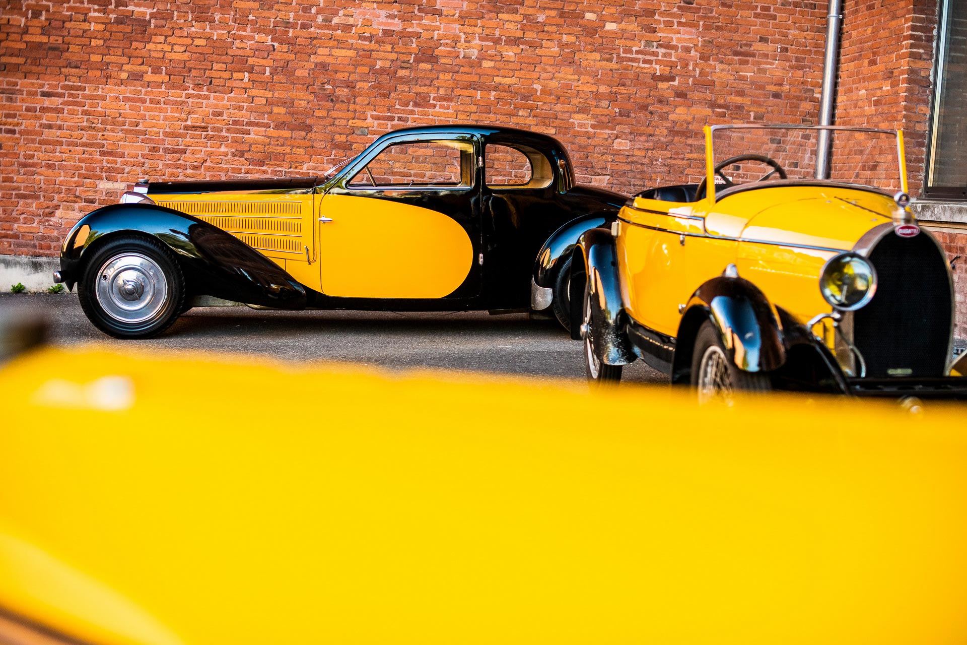 Bugatti Black & Yellow (10).JPG