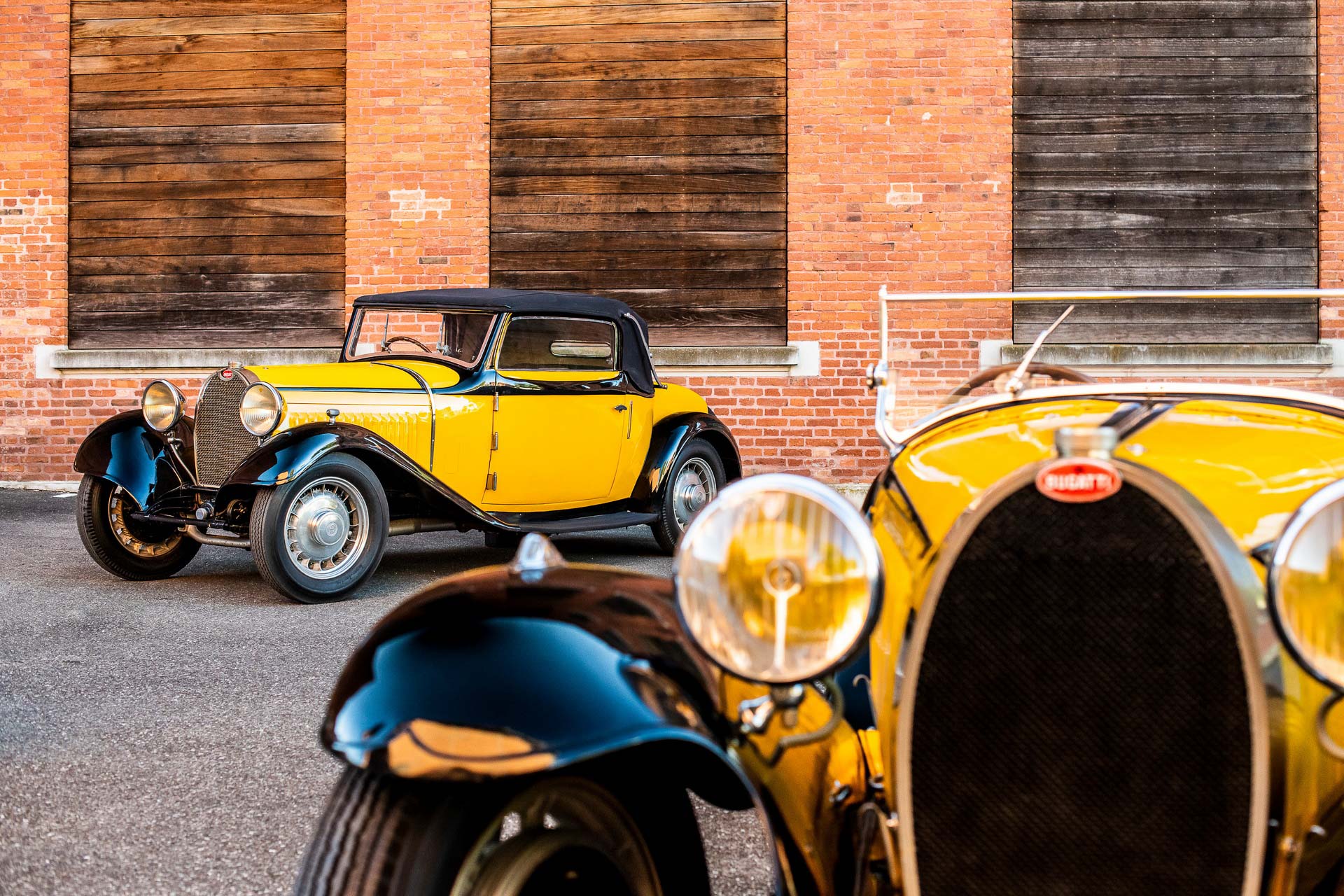 Bugatti Black & Yellow (9).JPG