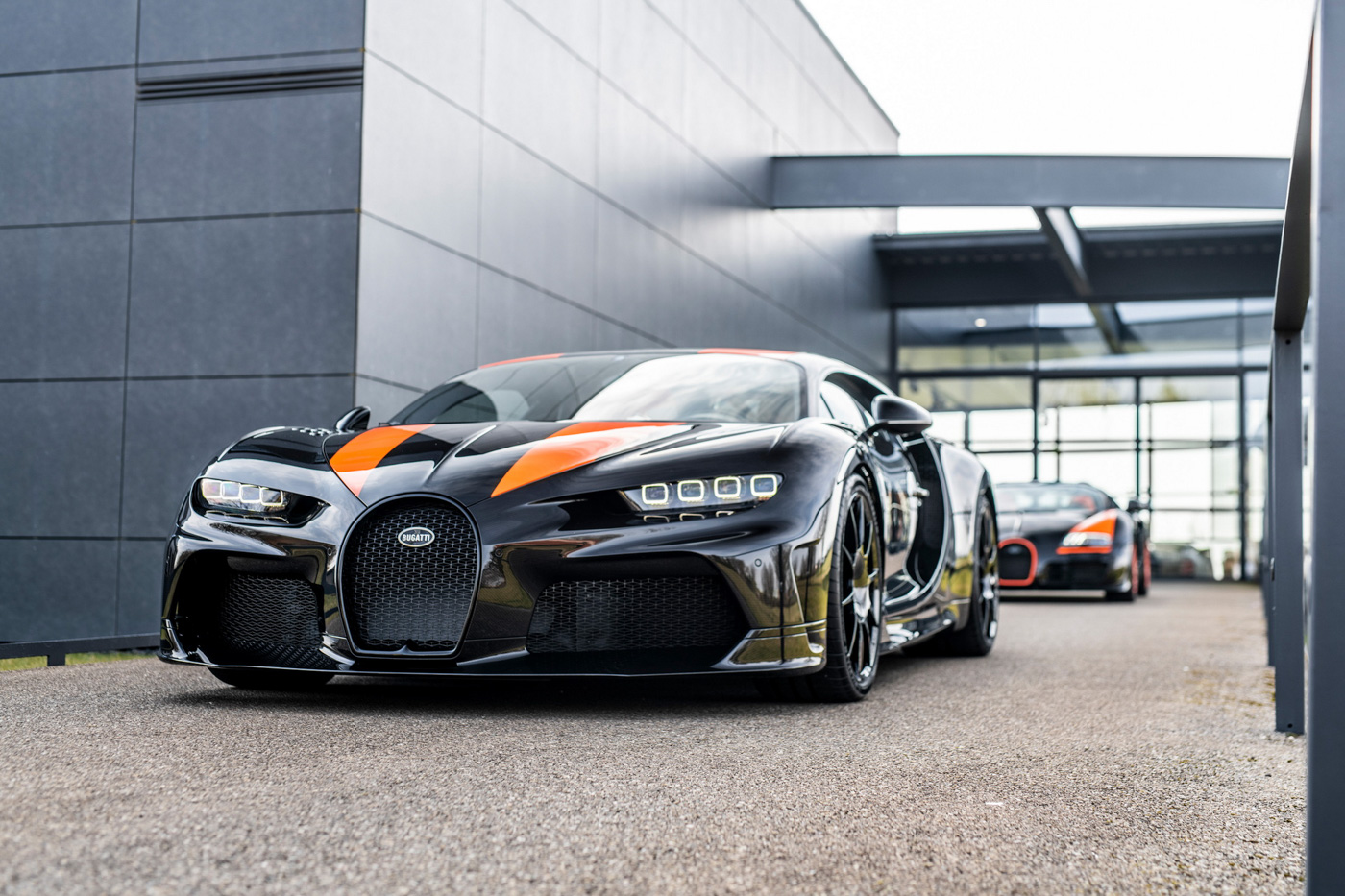 Bugatti bought by special customer (10)-2.JPG
