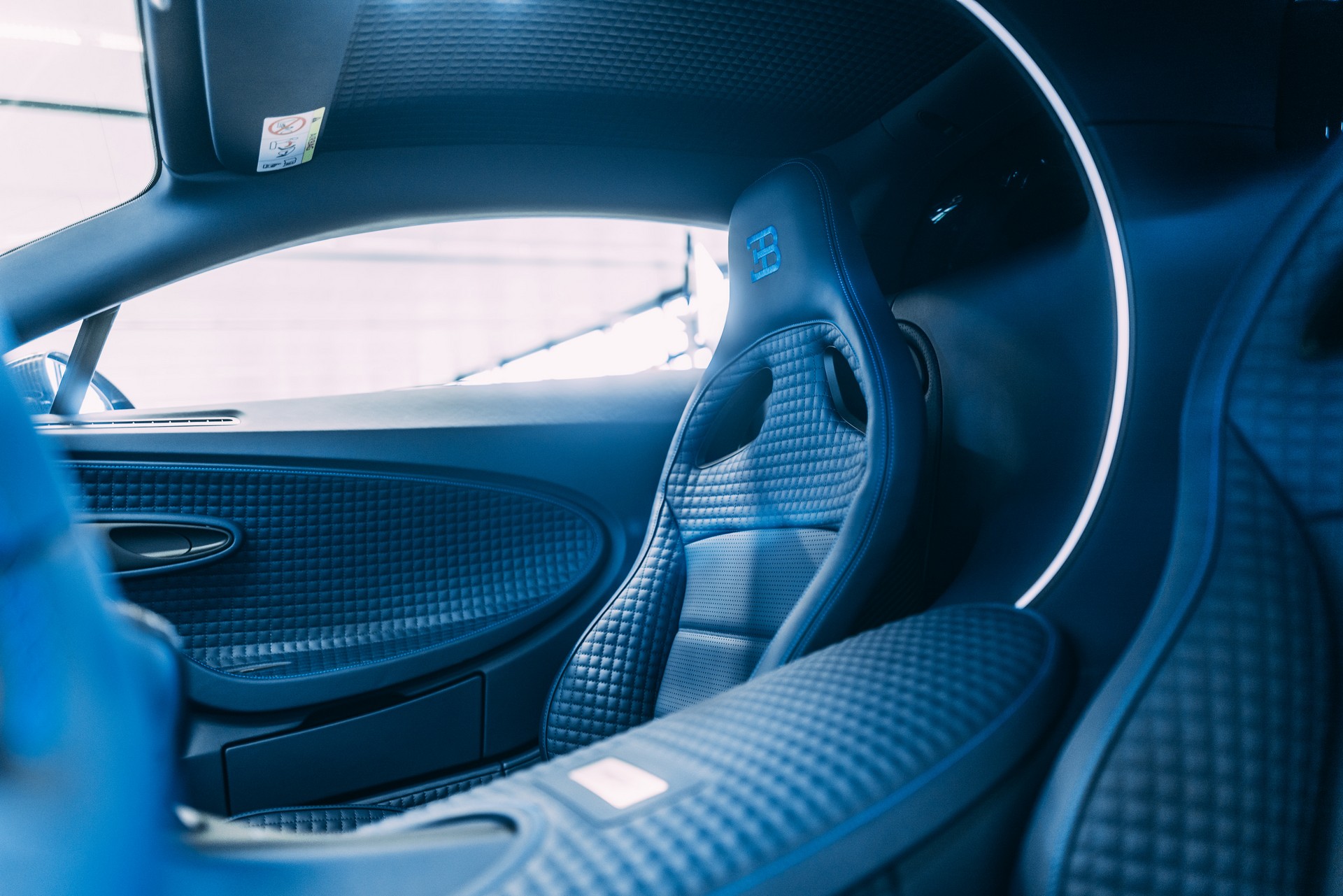 Bugatti Centodieci (1).jpg