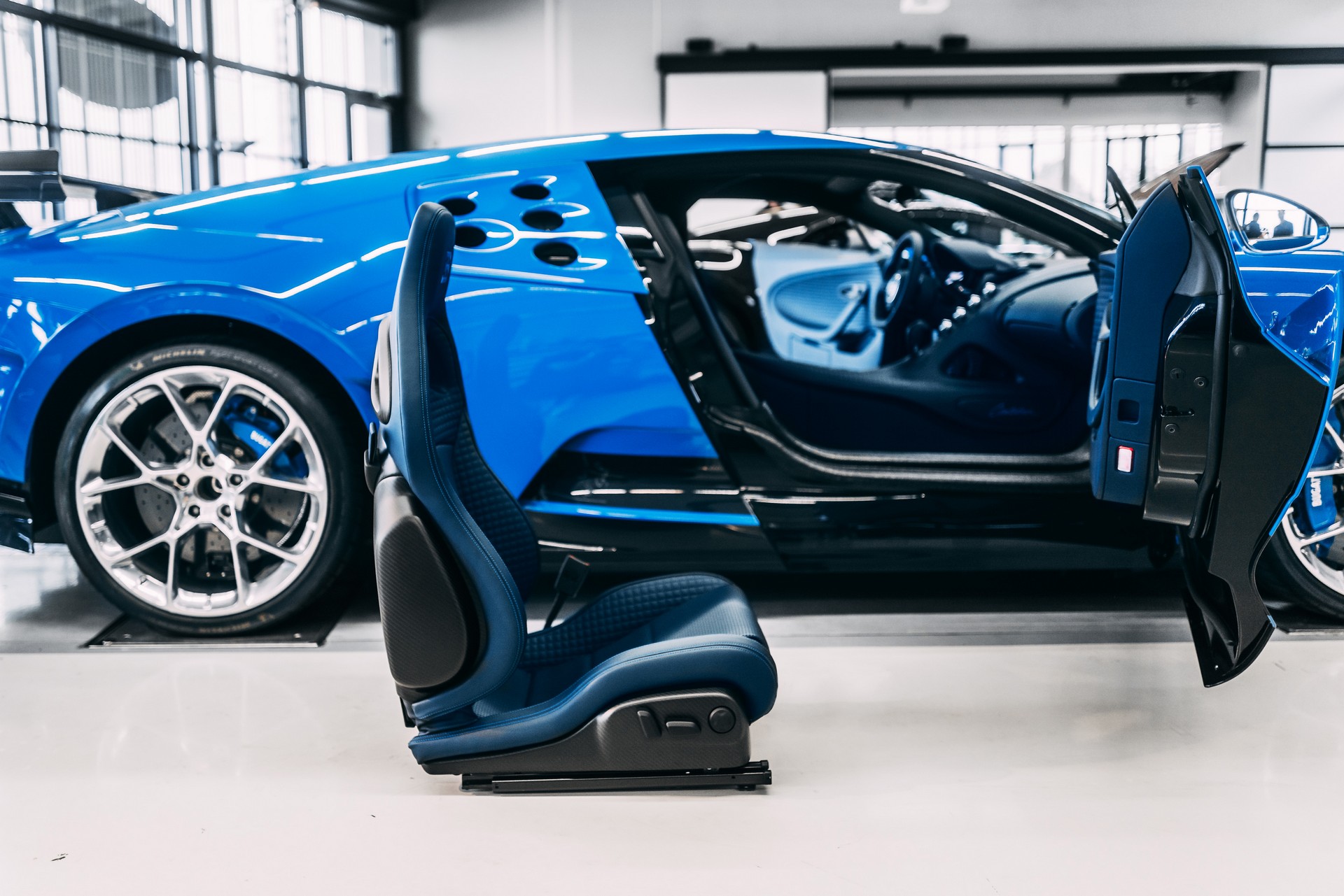 Bugatti Centodieci (16).jpg