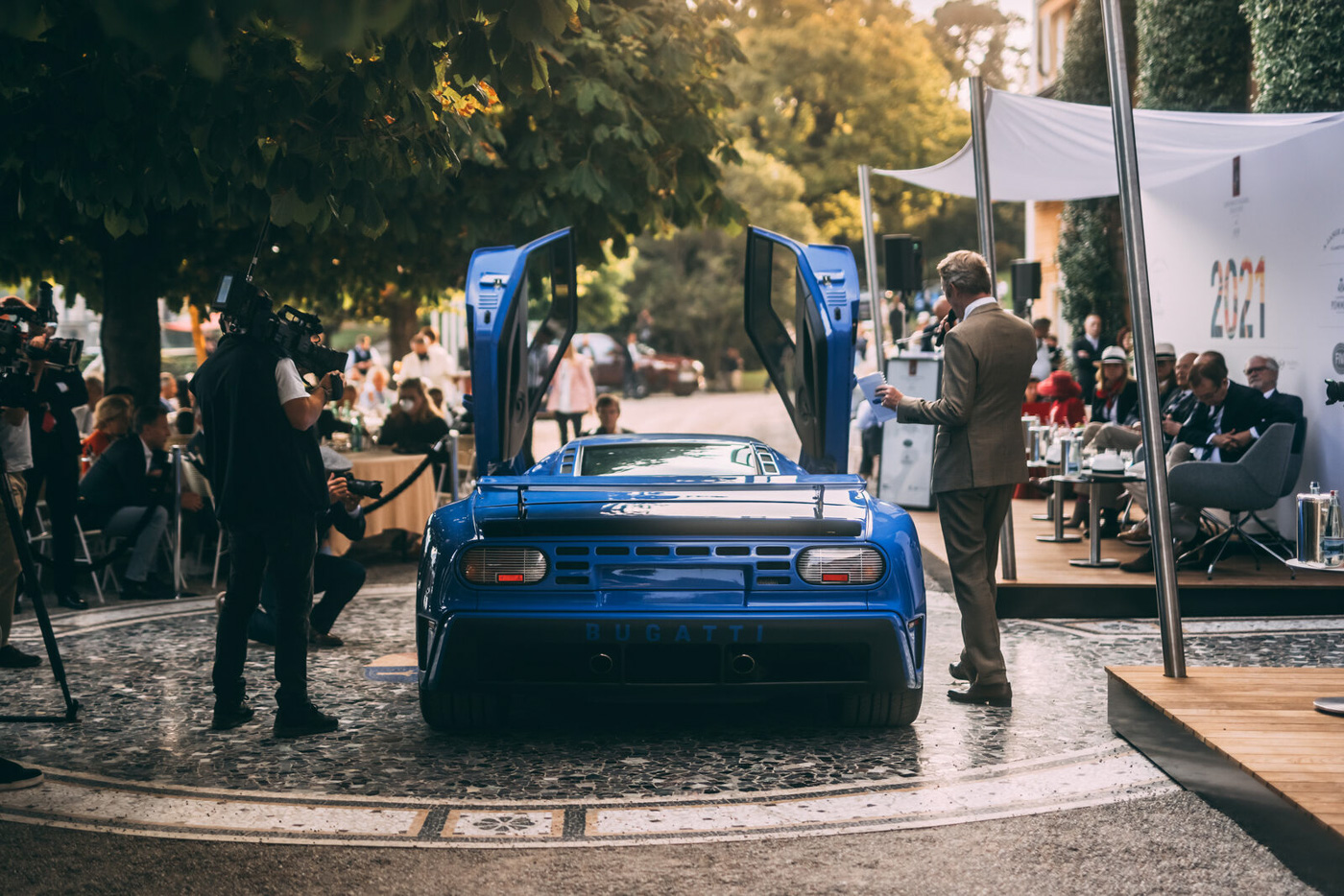 Bugatti Centodieci (23).JPG