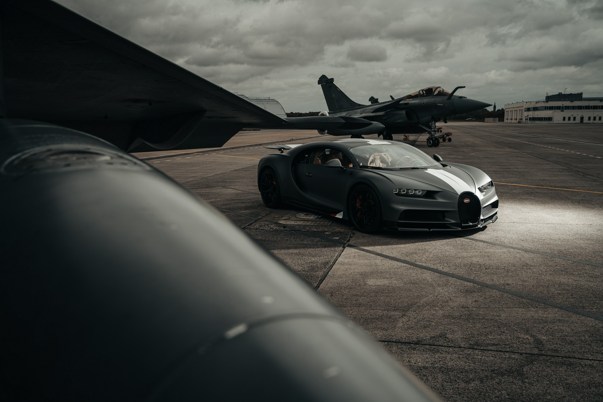 Bugatti Chiron (4).jpg