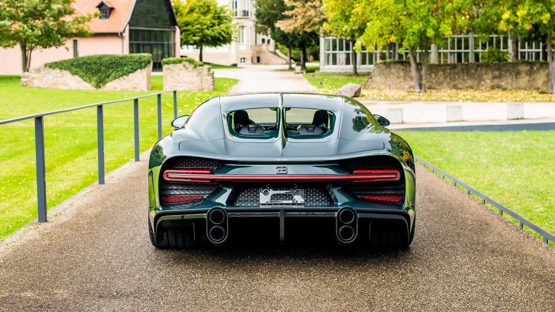 Bugatti Chiron 400th (10).jpg