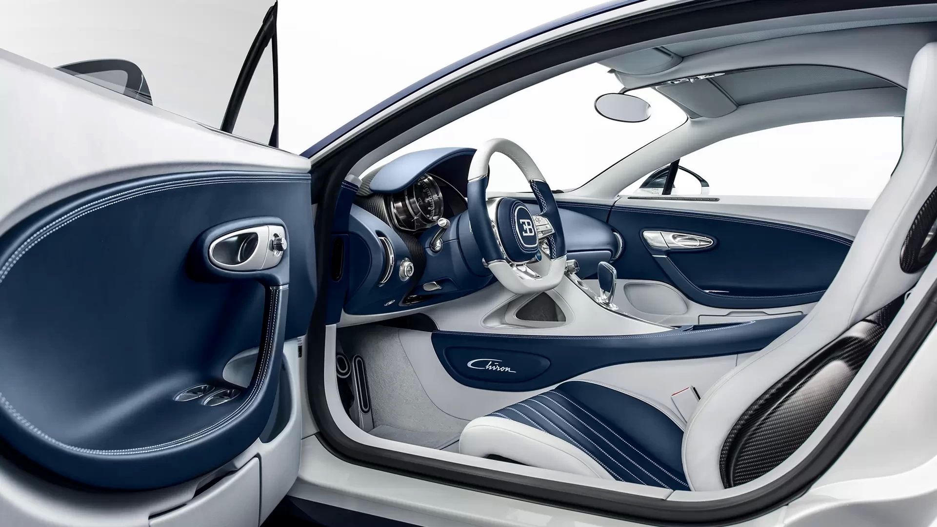 Bugatti Chiron (9).jpg