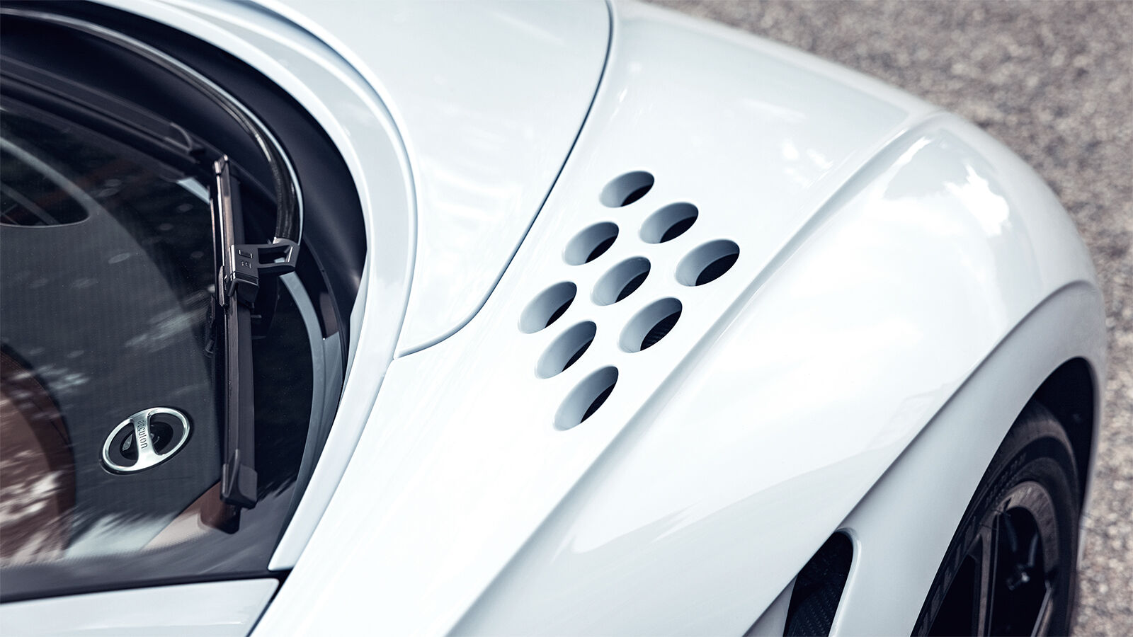 Bugatti Chiron Super Sport (14).jpg