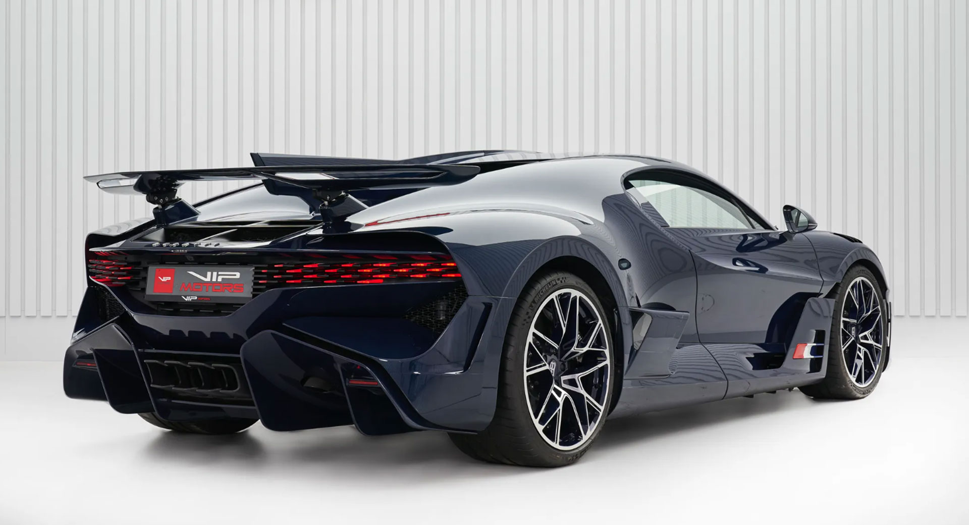 Bugatti Divo (5).jpg