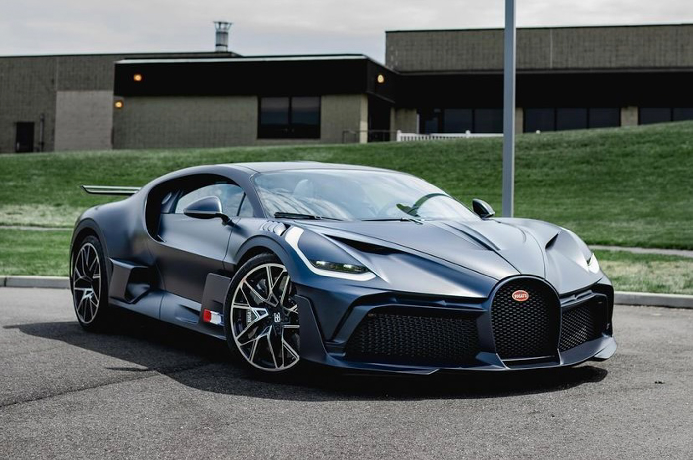 Bugatti Divo (9)-2.JPG