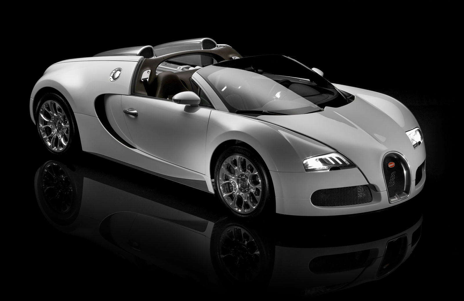 Bugatti Roadsters (6).JPG