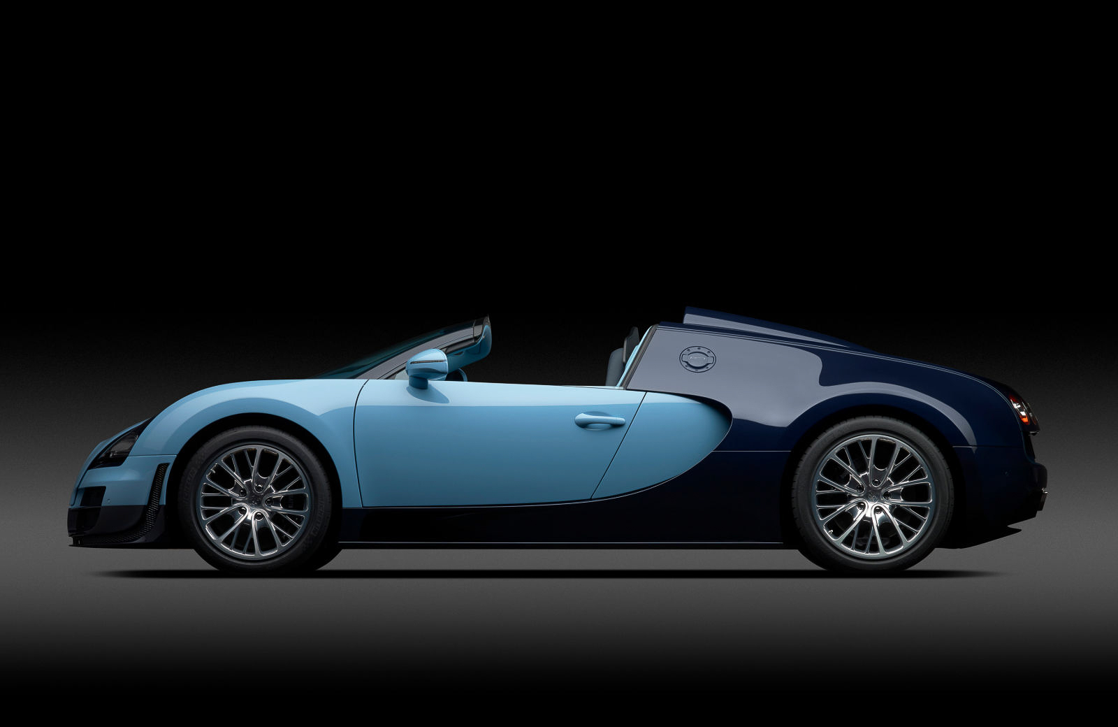 Bugatti Roadsters (7).JPG