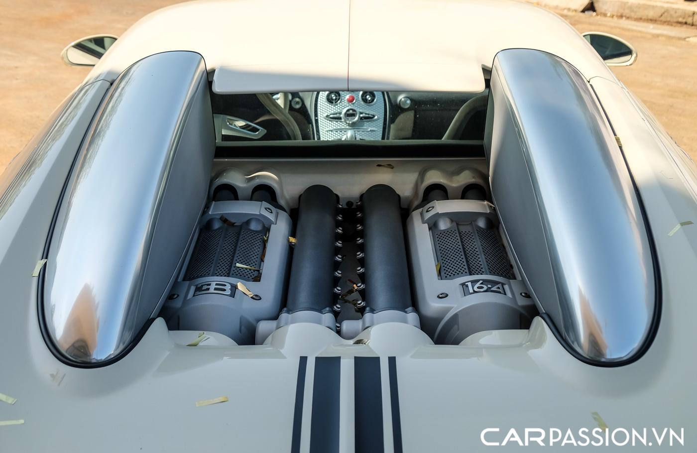 Bugatti Veyron (12).JPG