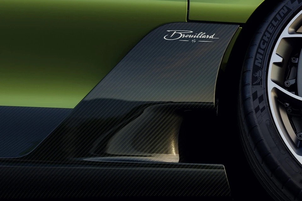 Bugatti_Brouillard_16.jpg