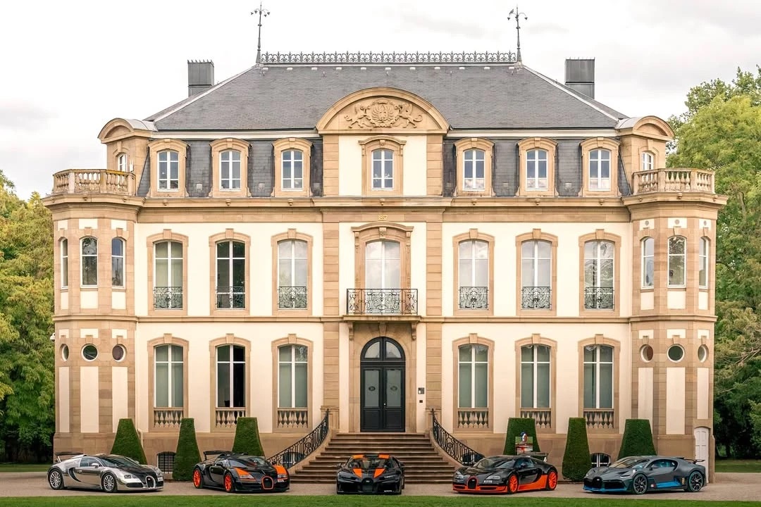 Bugatti_Chiron_Sport_8.jpeg