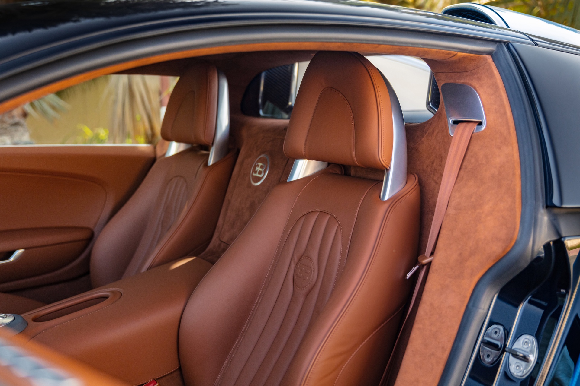 Bugatti_Veyron_EB_16.4_4.jpg