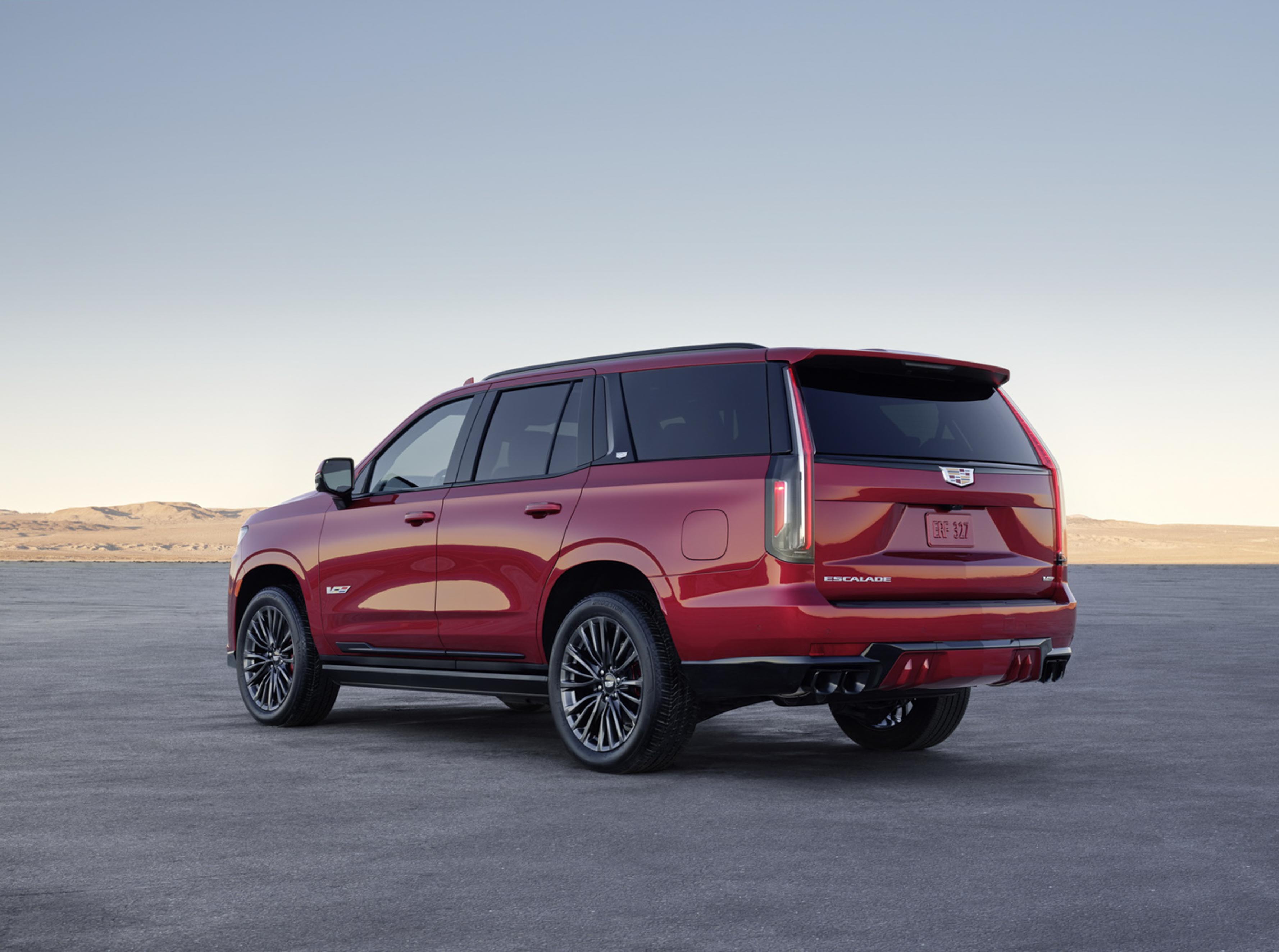 Cadillac Escalade-V (11) (1).JPG