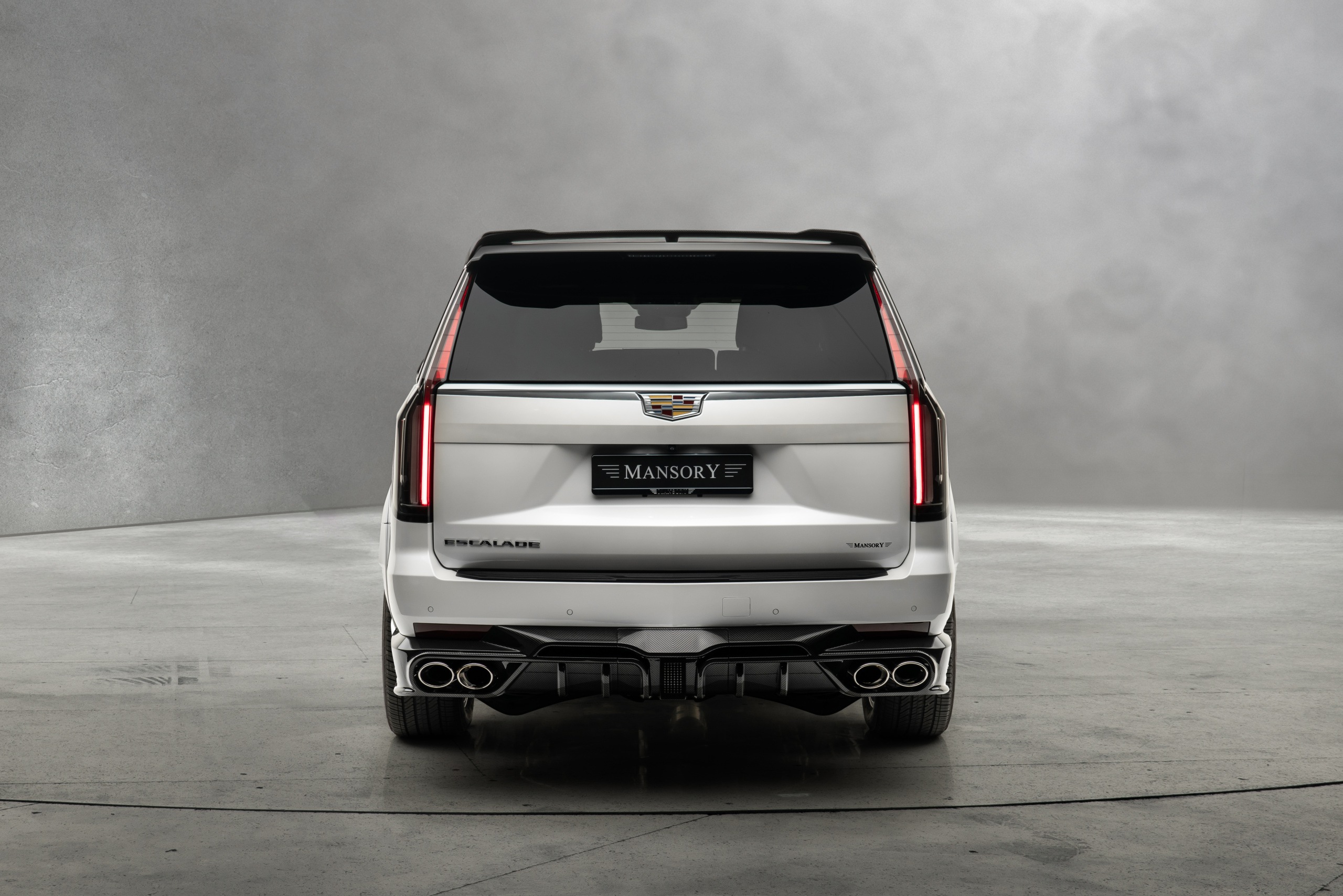 cadillac_escalade_nr.906_wide-1.jpg