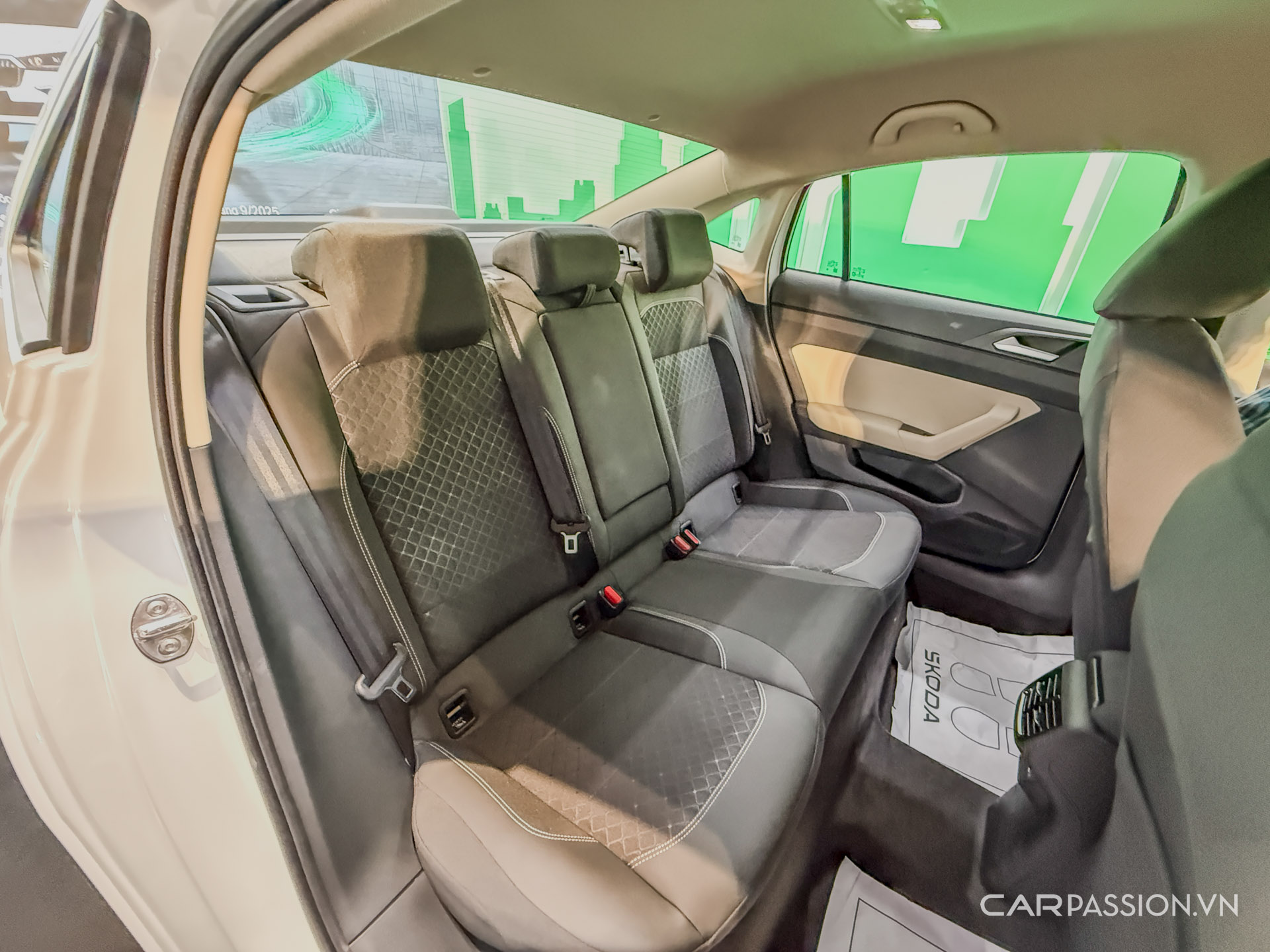 can-canh-Skoda-Slavia-anh--21.jpg