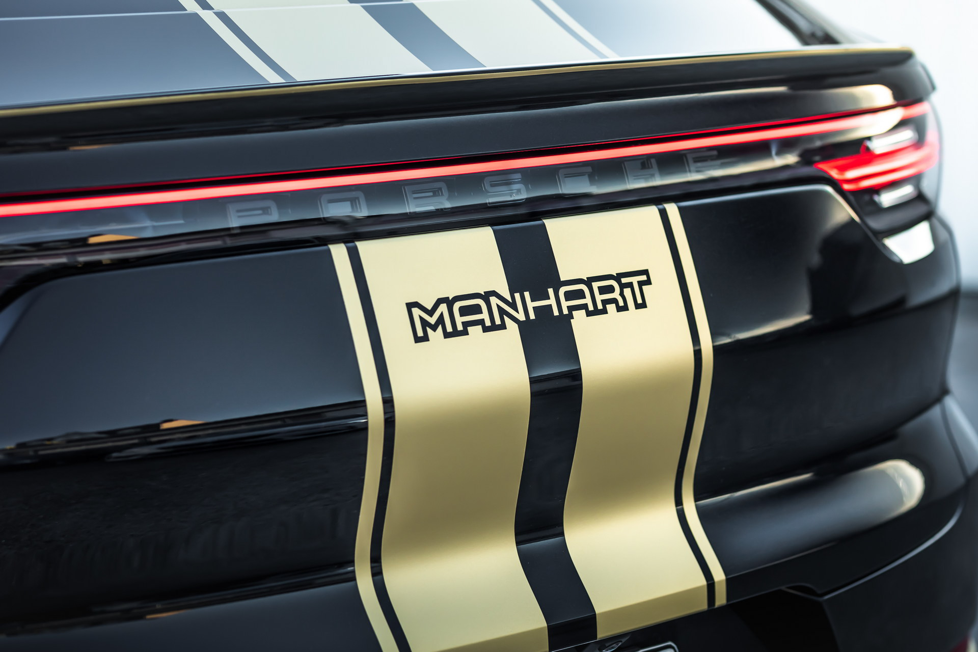 Cayenne Coupe Manhart (13).JPG