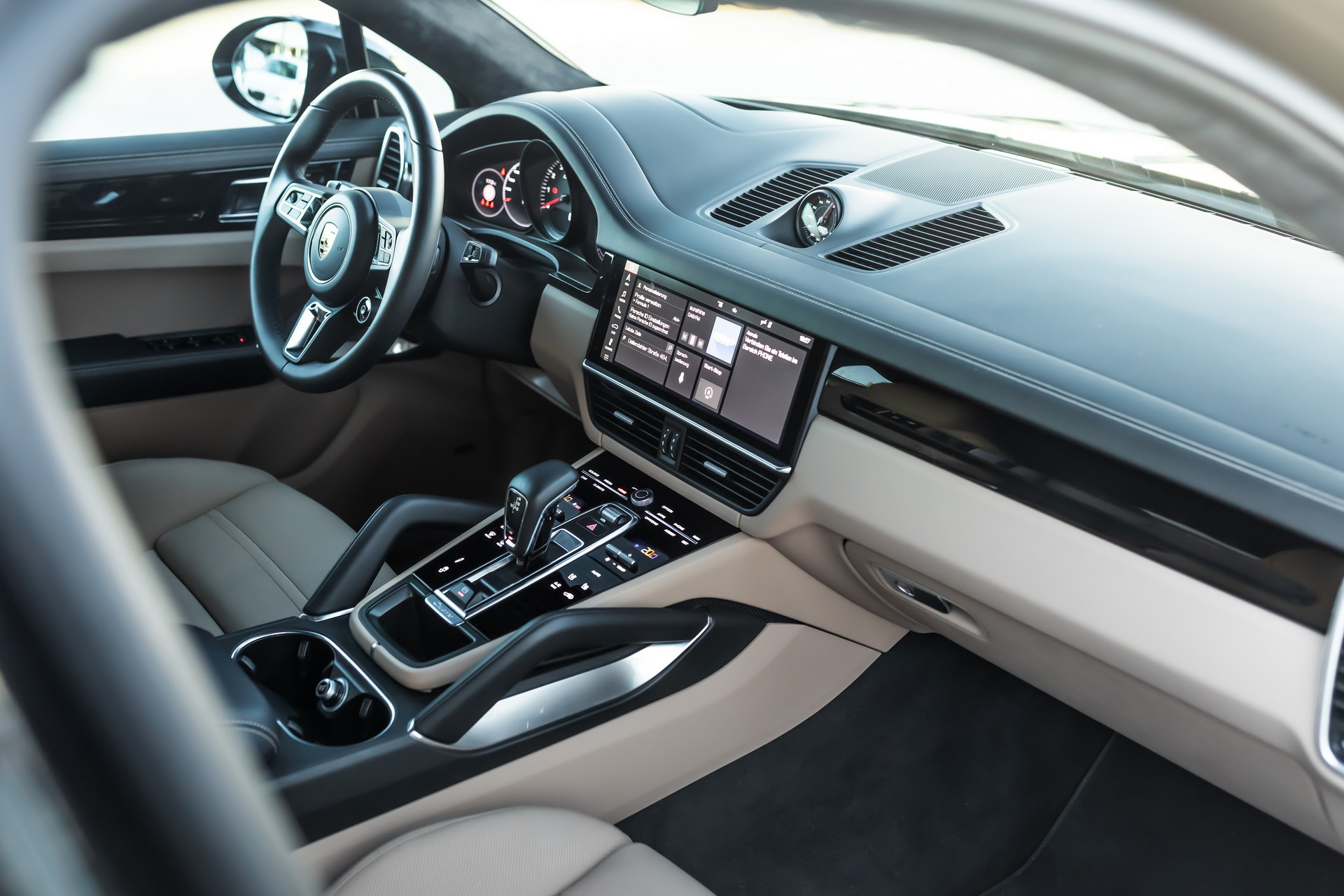 Cayenne Coupe Manhart (15).JPG