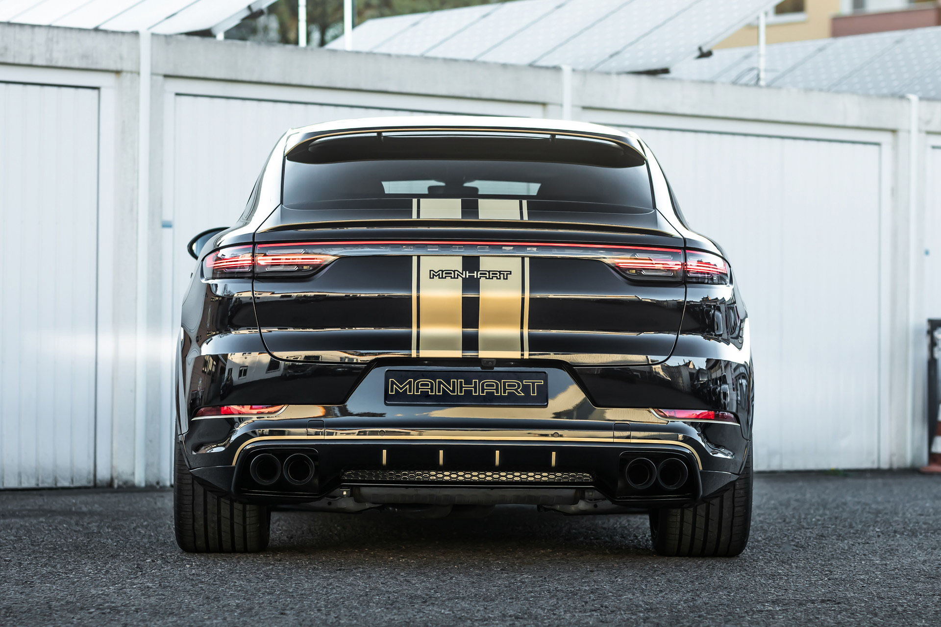 Cayenne Coupe Manhart (8).JPG