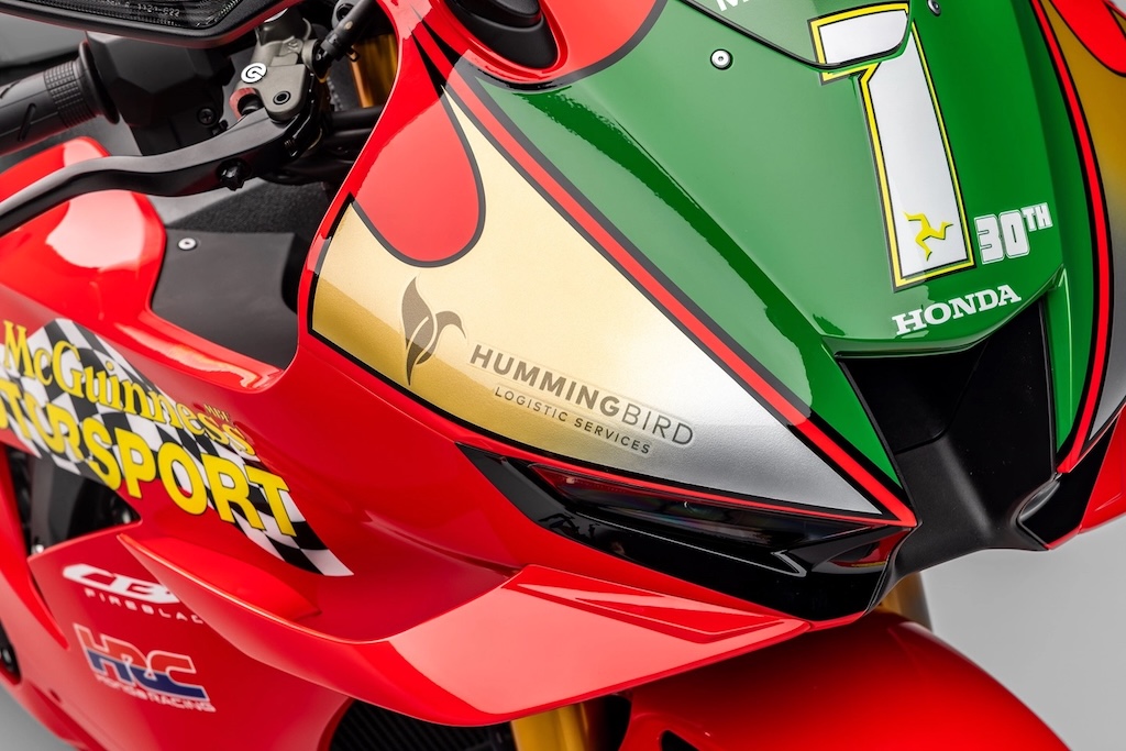 CBR1000RR-R Fireblade SP John McGuinness 30th Anniversary Replica-anh- (4).jpg