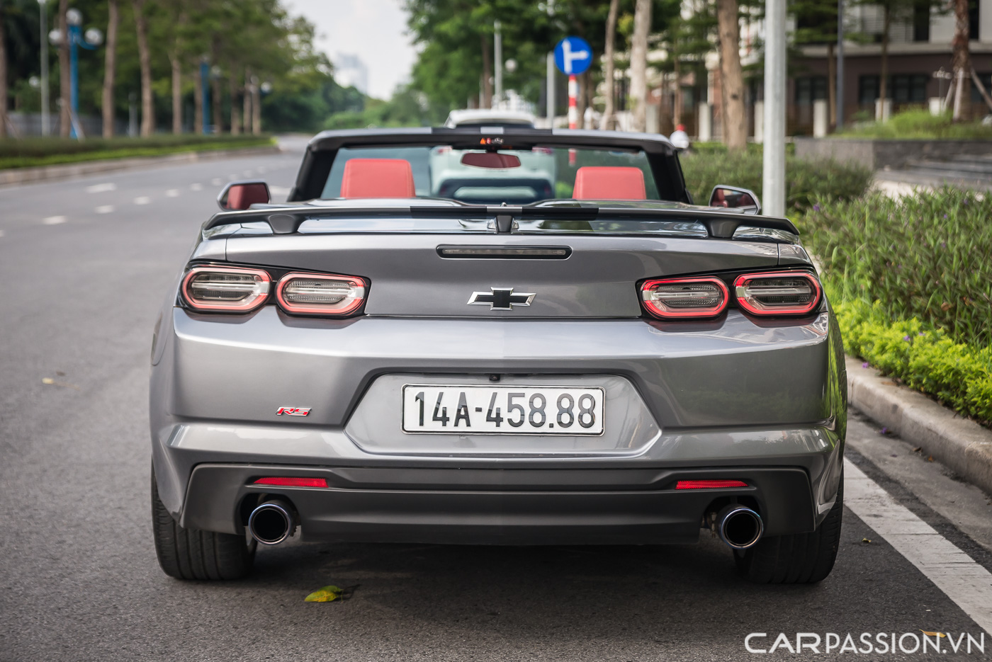 Chevrolet Camaro RS Convertible (28).JPG