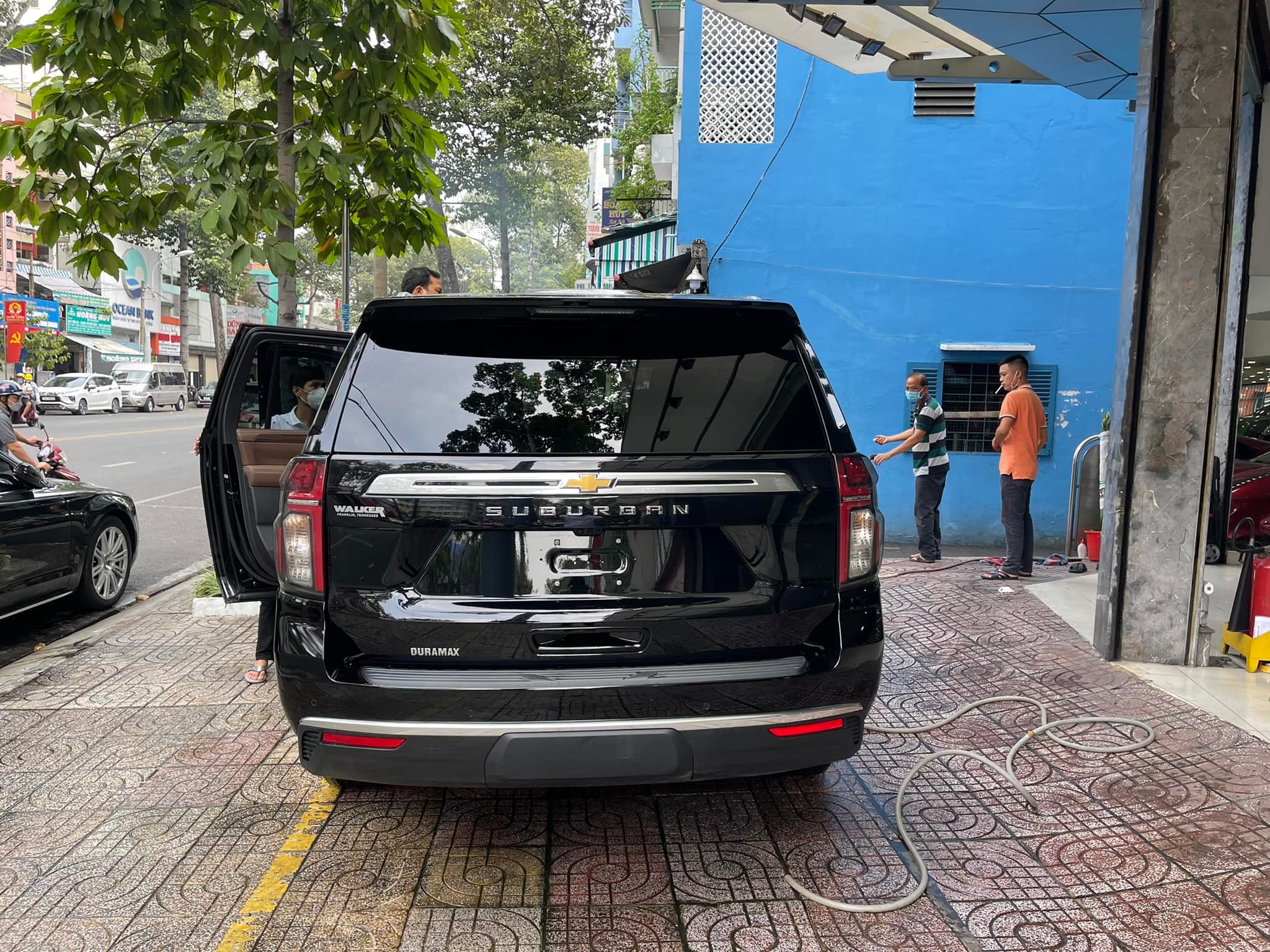 Chevrolet Suburban  (6).jpg