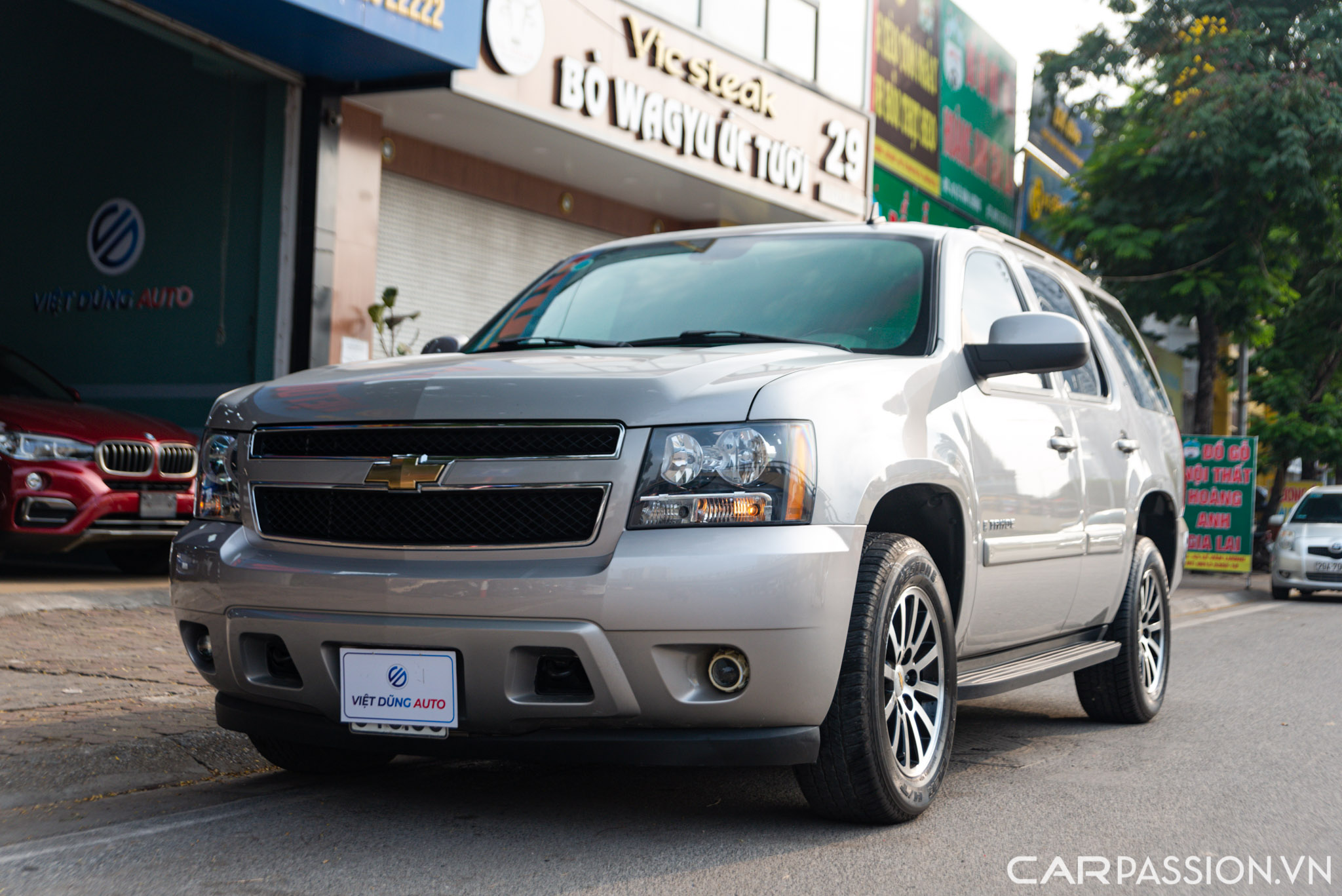 Chevrolet Tahoe (2).jpg