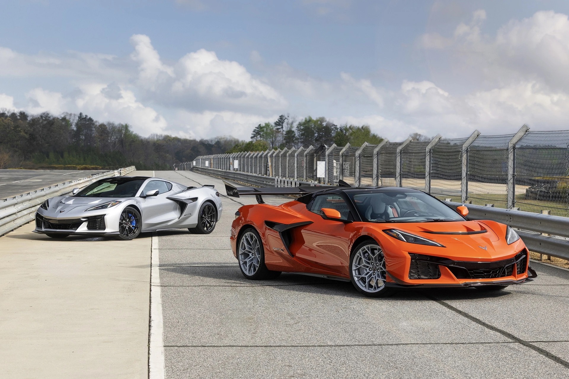 Chevrolet_Corvette_ZR1X_2.jpg