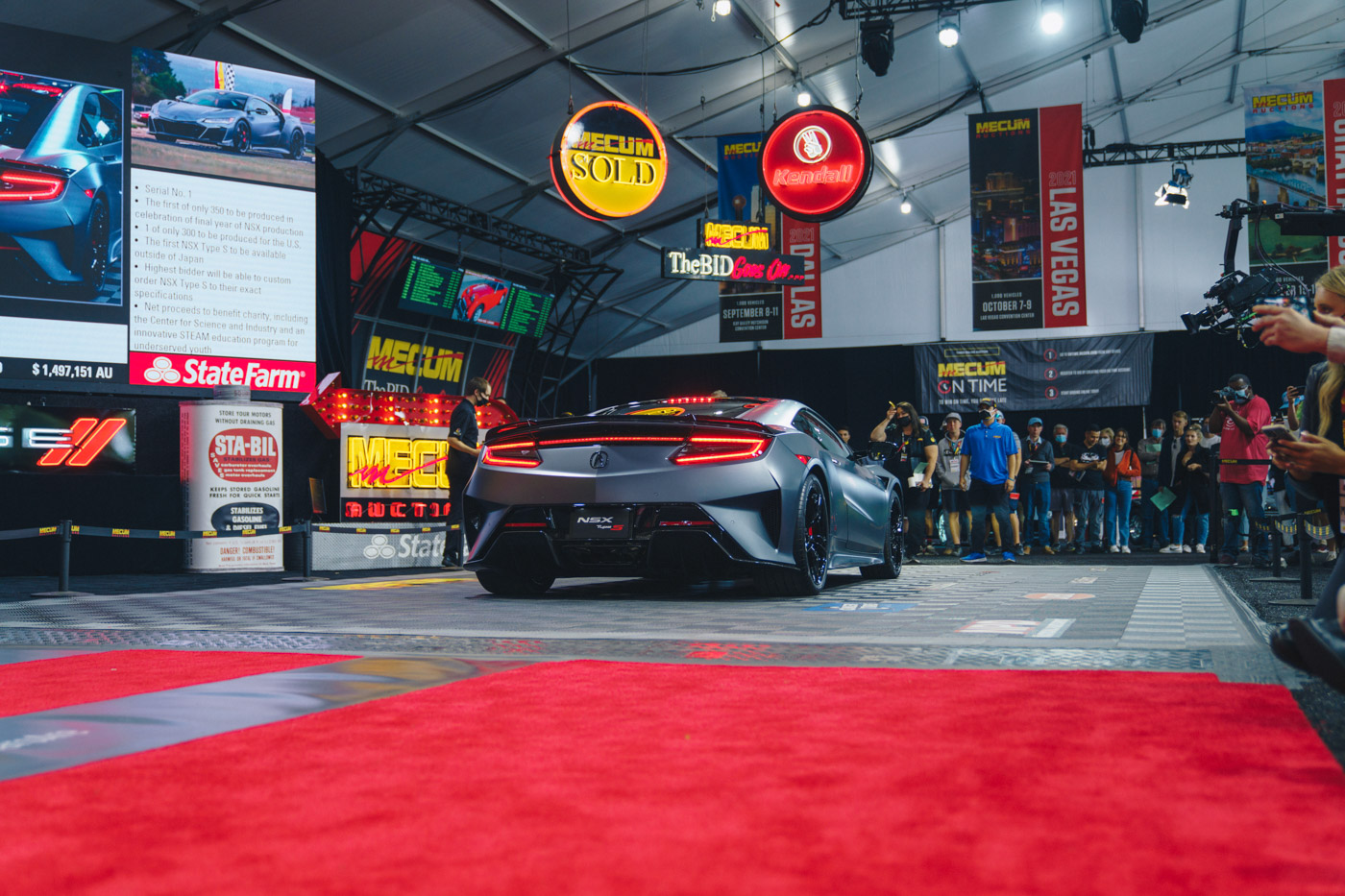 Chiec-acura-nsx-type-s-dau-tien-tim-duoc-chu-moi-voi-gia-cuc-khung-1,1-trieu-do-gap-6-lan-voi-...JPG