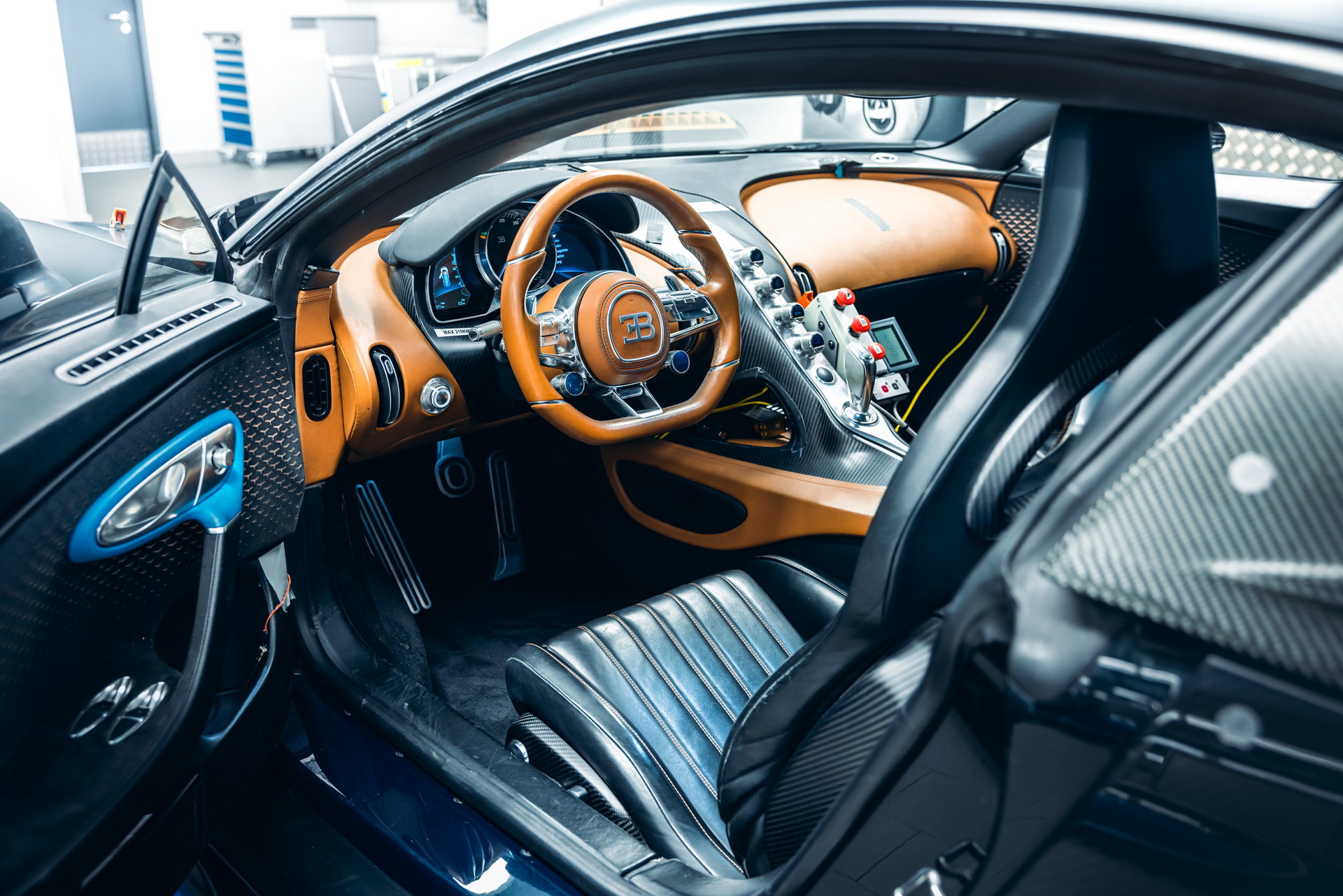 Chiron 4-005 (5).jpg